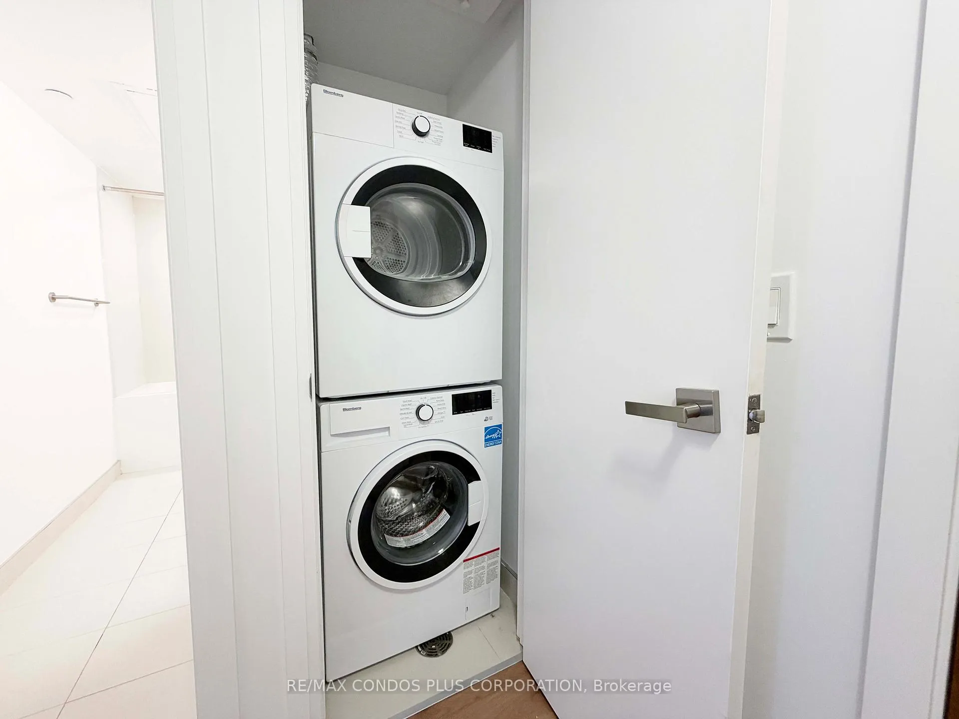 Photo 12 of Unit 306, 99 Foxbar Road, Toronto, Yonge-St. Clair — HOMEH