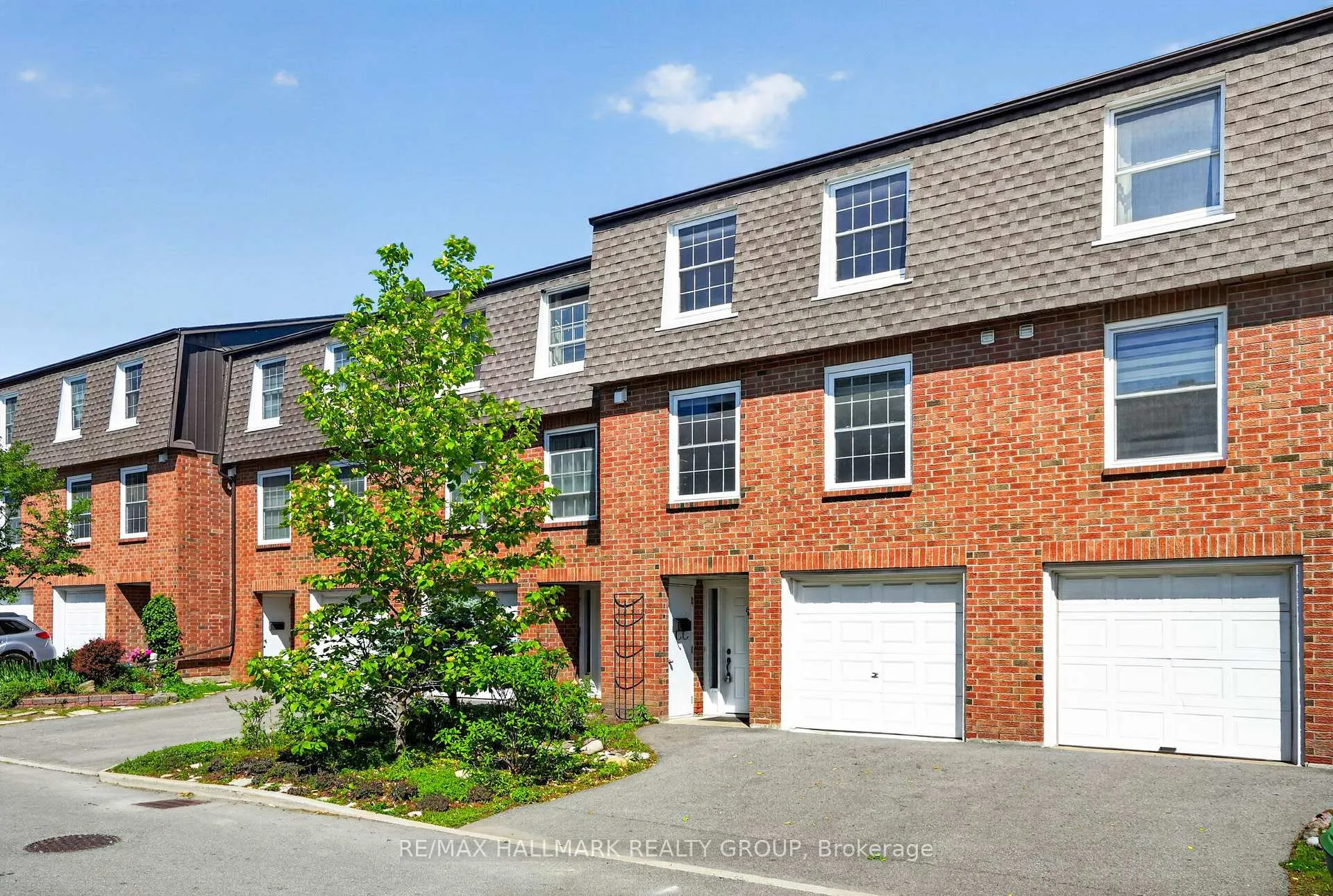 Photo 2 of Unit 47, 83 Appleby Private, Ottawa, Carleton Heights — HOMEH