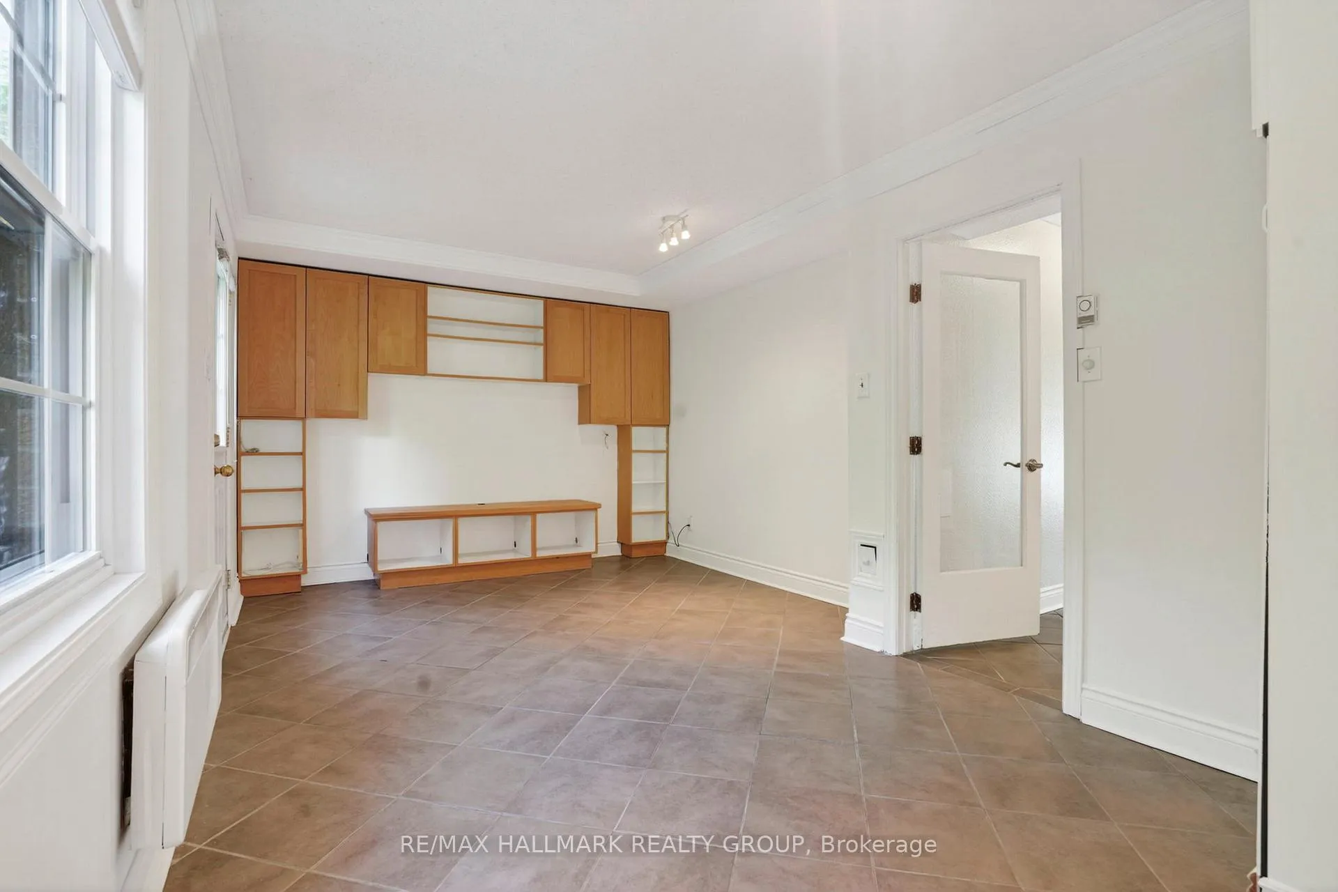 Photo 8 of Unit 47, 83 Appleby Private, Ottawa, Carleton Heights — HOMEH