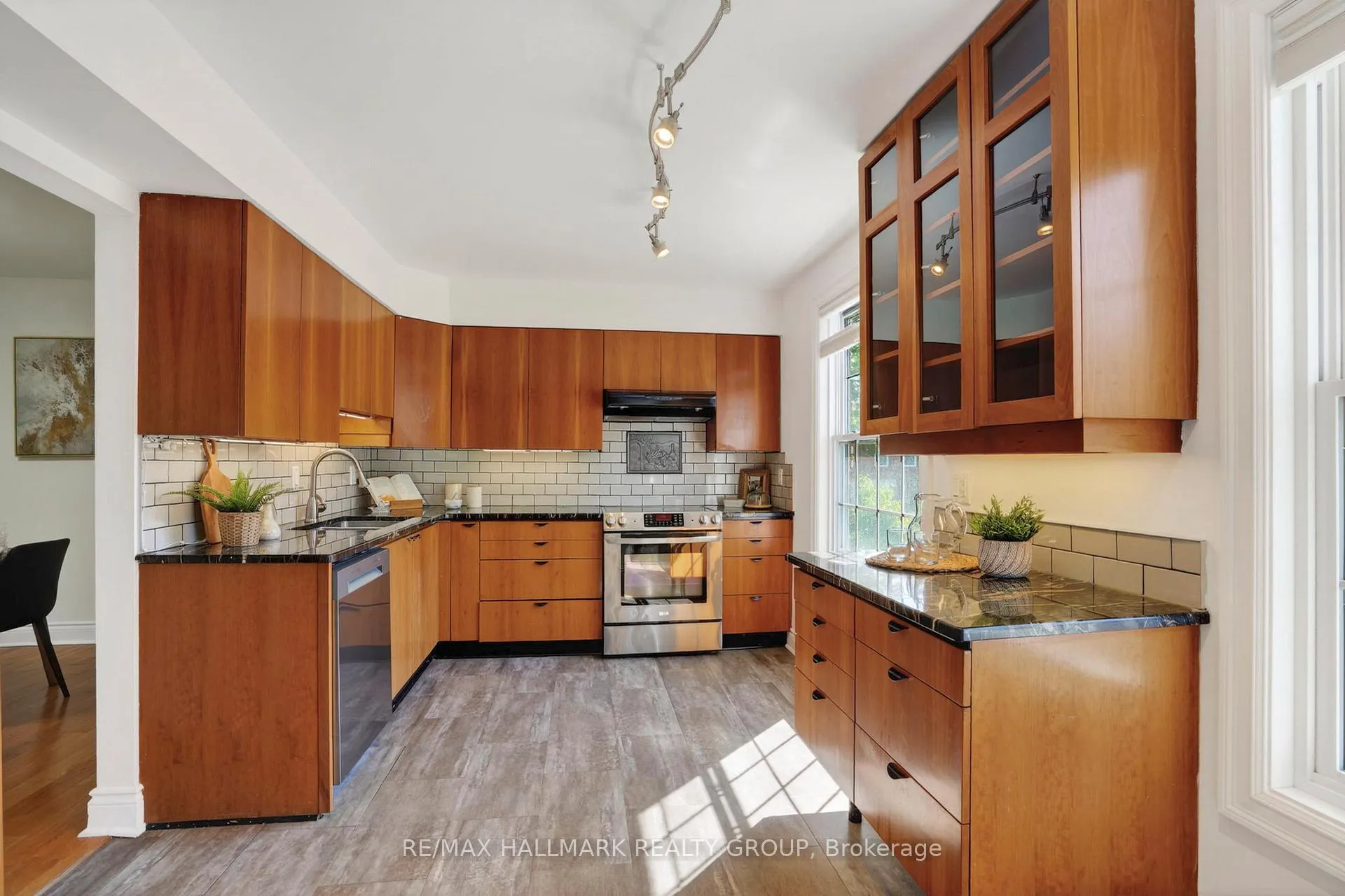 Photo 18 of Unit 47, 83 Appleby Private, Ottawa, Carleton Heights — HOMEH