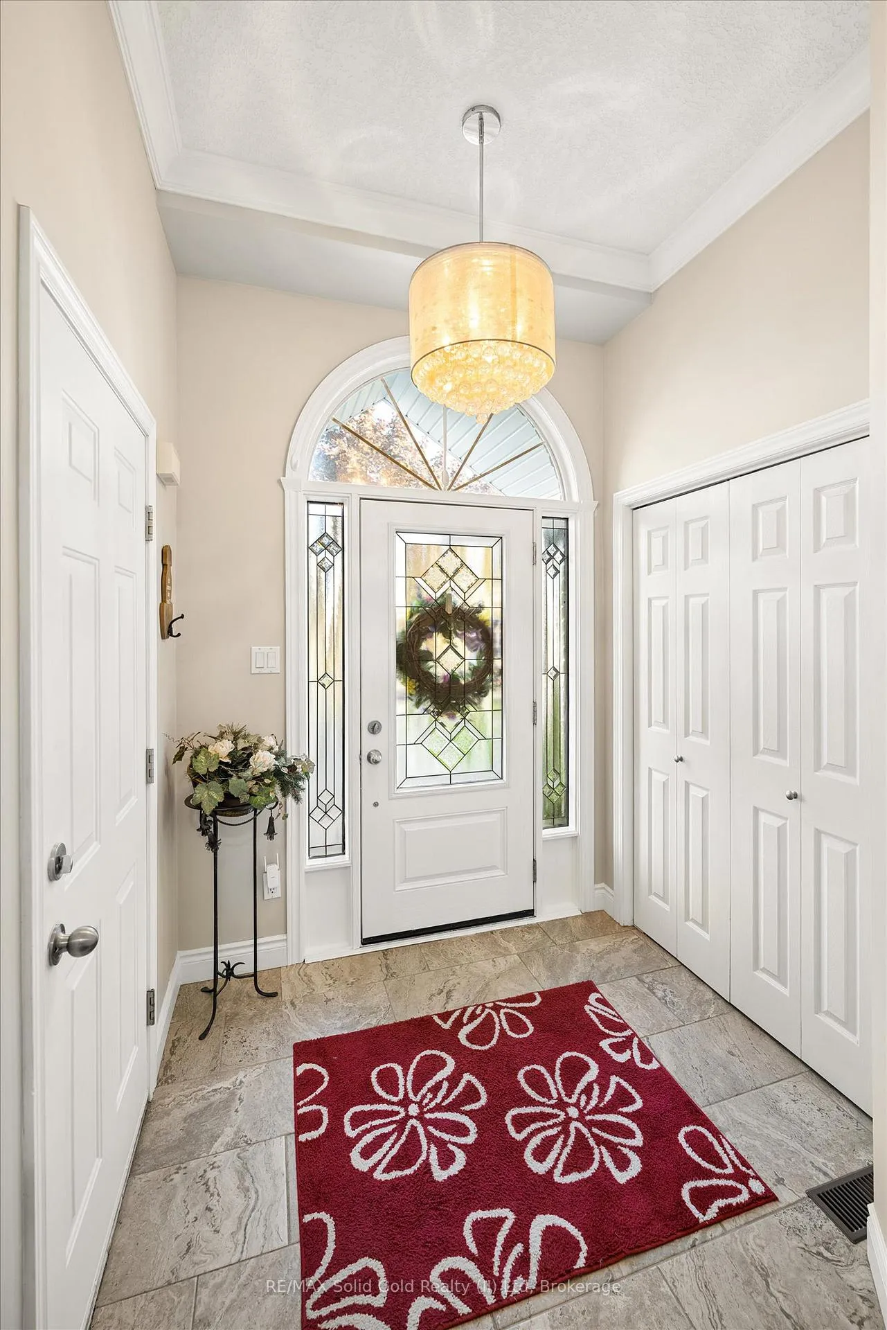 Photo 8 of 214 Grey Fox Drive, Kitchener — HOMEH