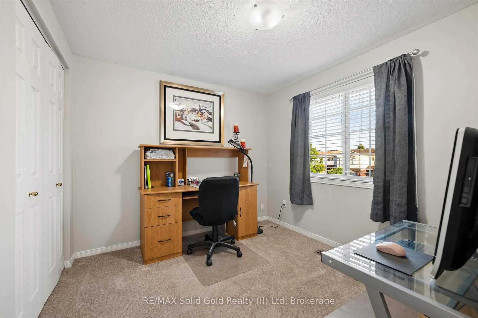 Photo 21 of 214 Grey Fox Drive, Kitchener — HOMEH