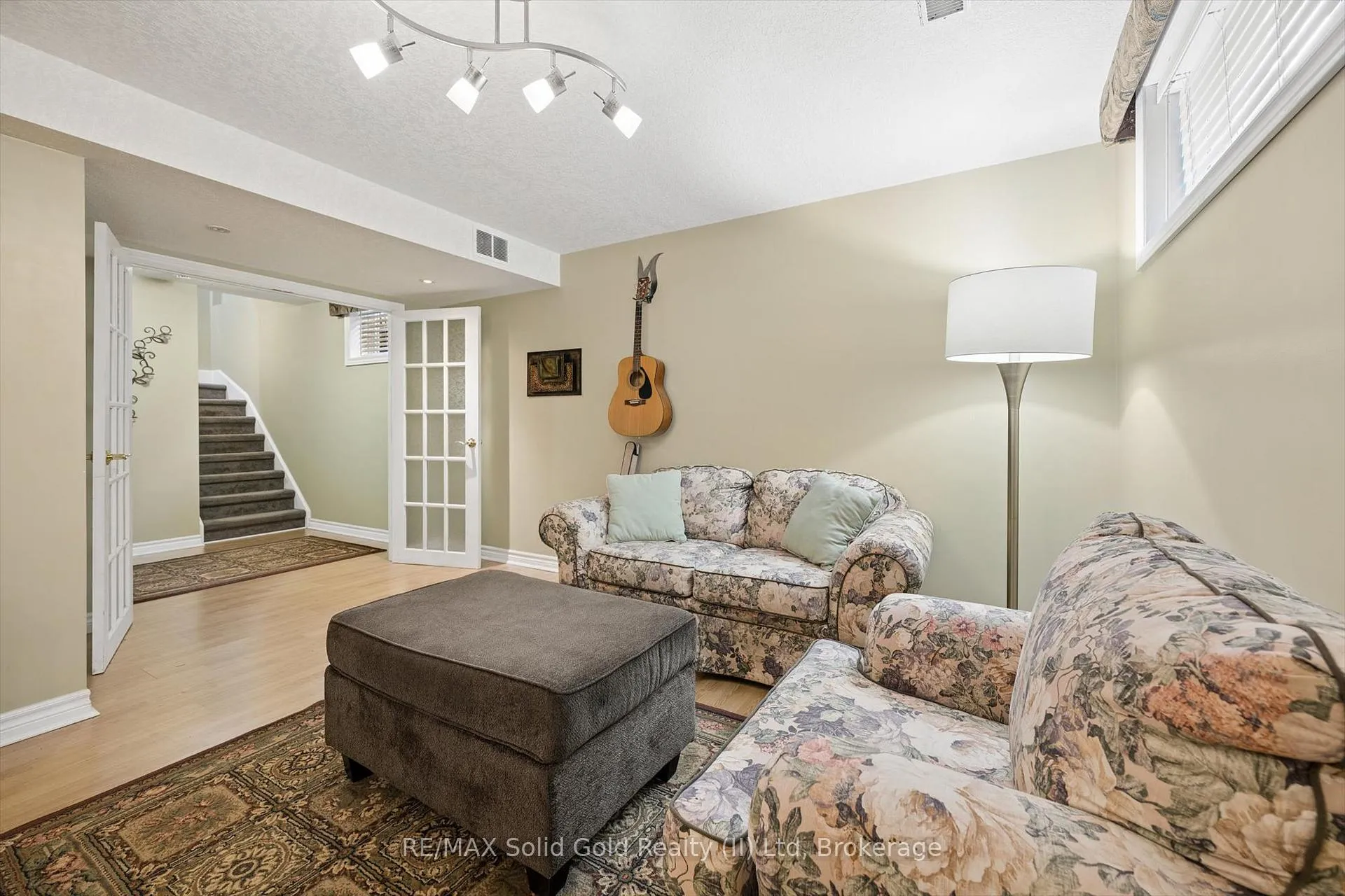 Photo 28 of 214 Grey Fox Drive, Kitchener — HOMEH