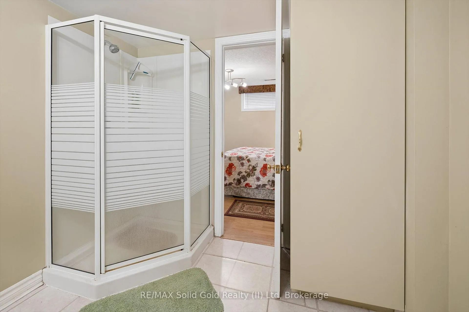 Photo 32 of 214 Grey Fox Drive, Kitchener — HOMEH