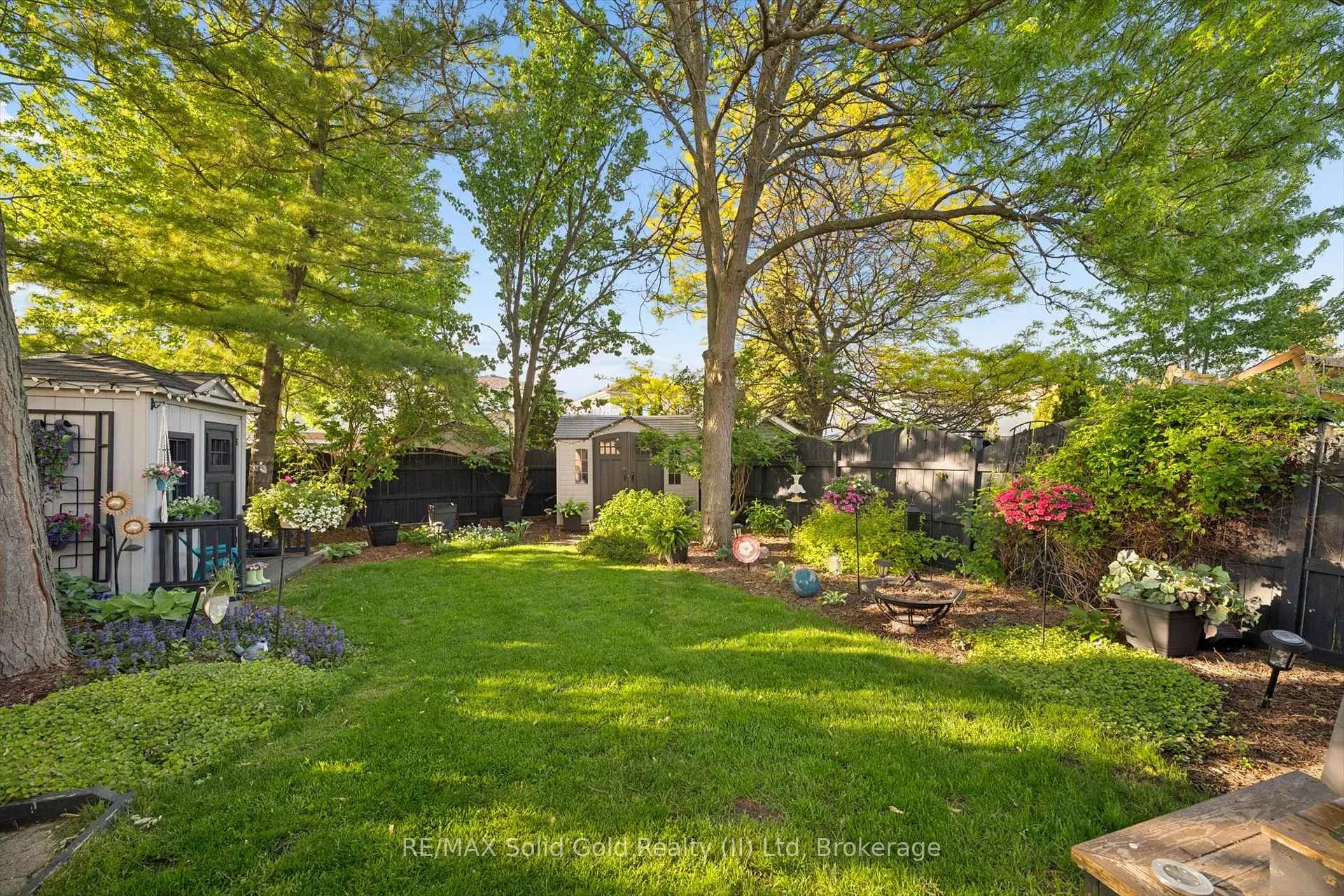 Photo 37 of 214 Grey Fox Drive, Kitchener — HOMEH