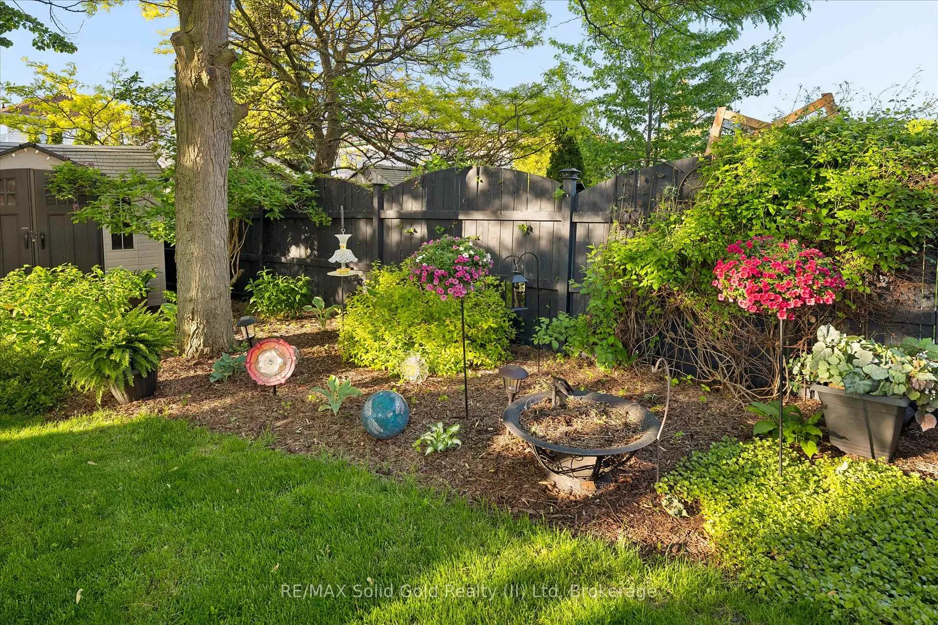 Photo 38 of 214 Grey Fox Drive, Kitchener — HOMEH