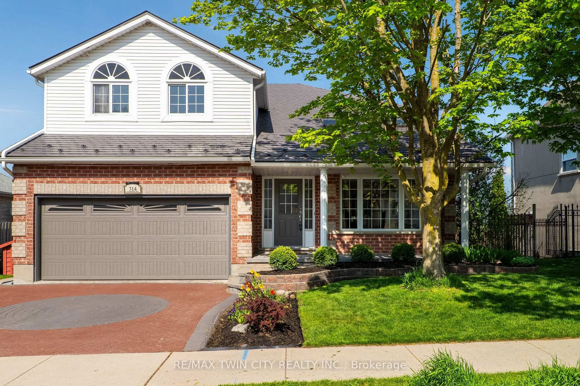 Front of 314 Old Chicopee Trail