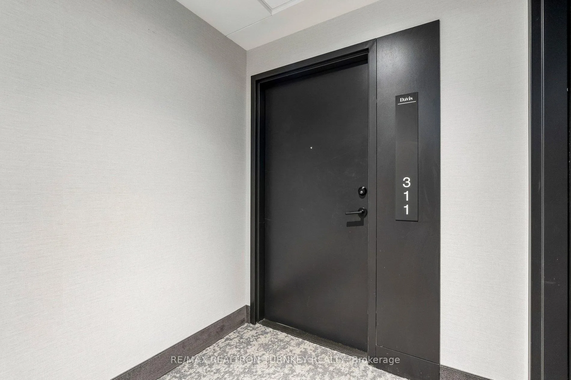 Photo 4 of Unit 311, 185 Deerfield Road N, Newmarket, Central Newmarket — HOMEH