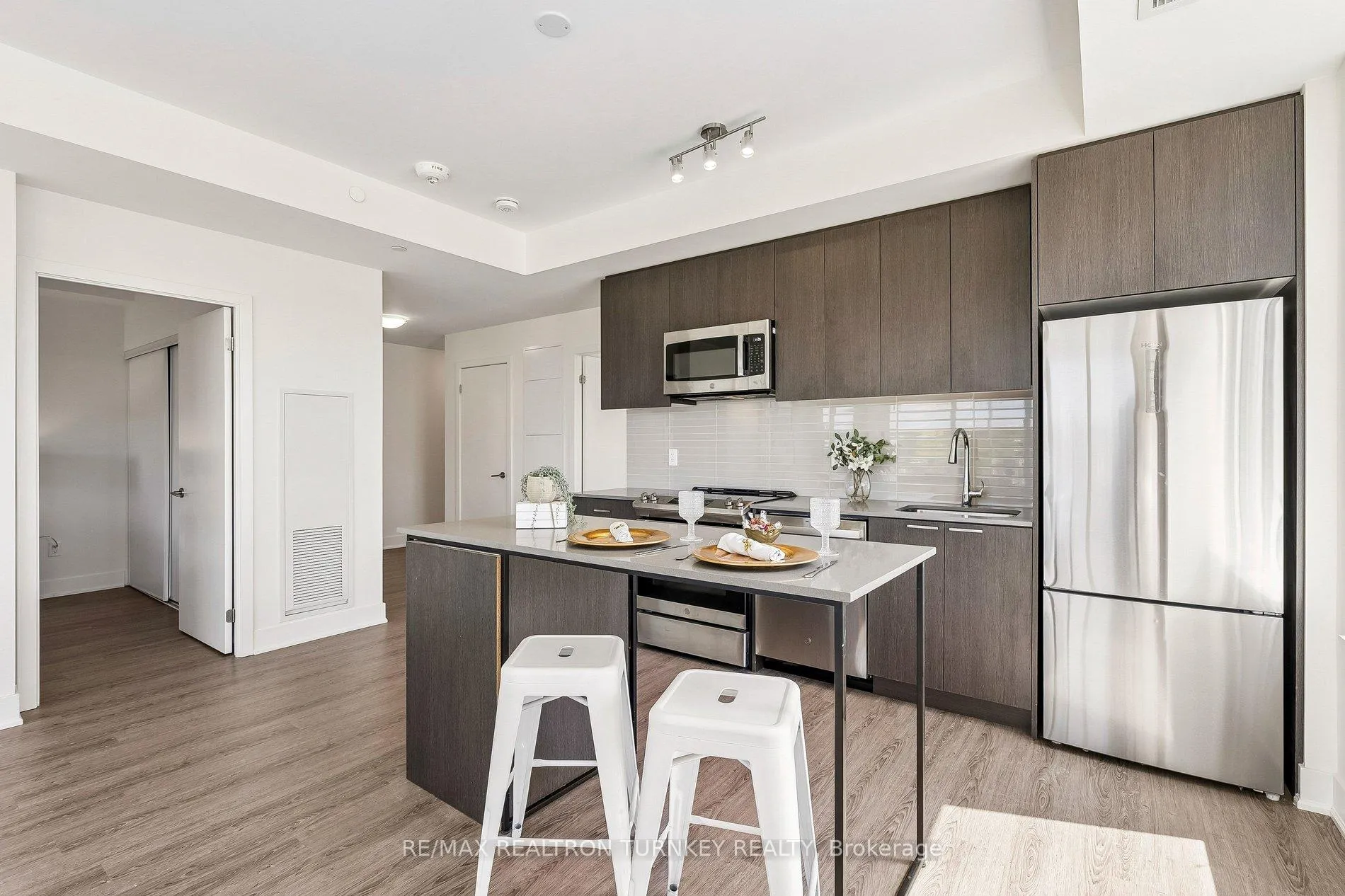 Photo 7 of Unit 311, 185 Deerfield Road N, Newmarket, Central Newmarket — HOMEH