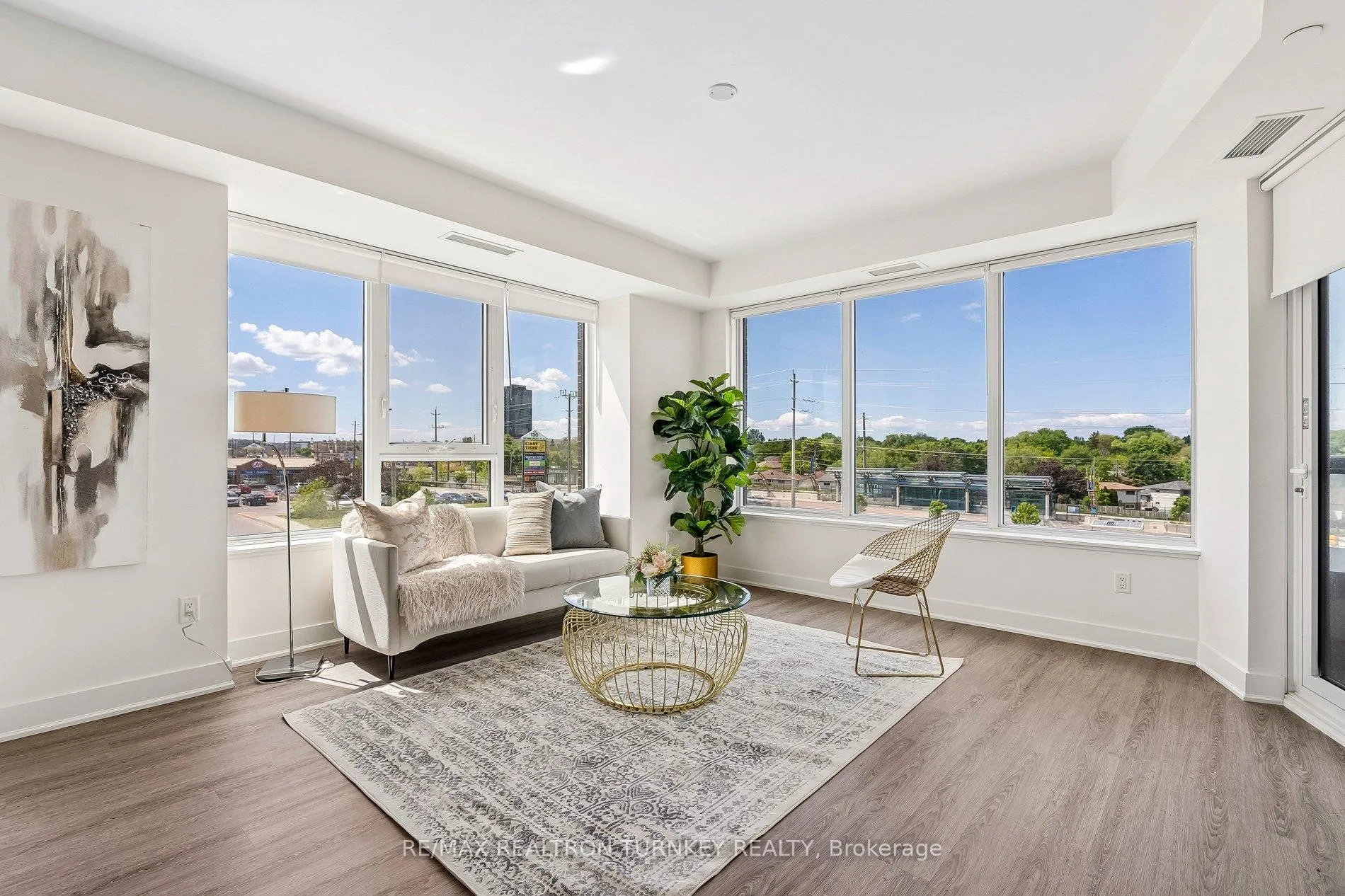 Photo 11 of Unit 311, 185 Deerfield Road N, Newmarket, Central Newmarket — HOMEH