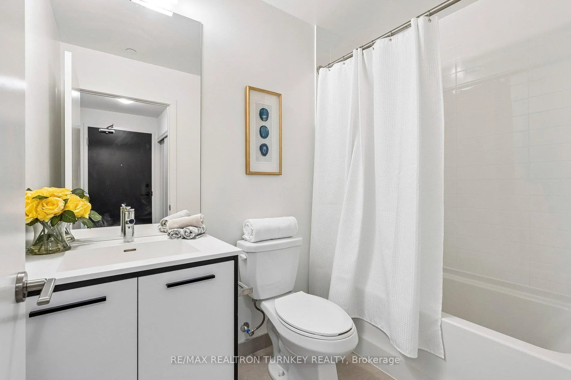 Photo 21 of Unit 311, 185 Deerfield Road N, Newmarket, Central Newmarket — HOMEH