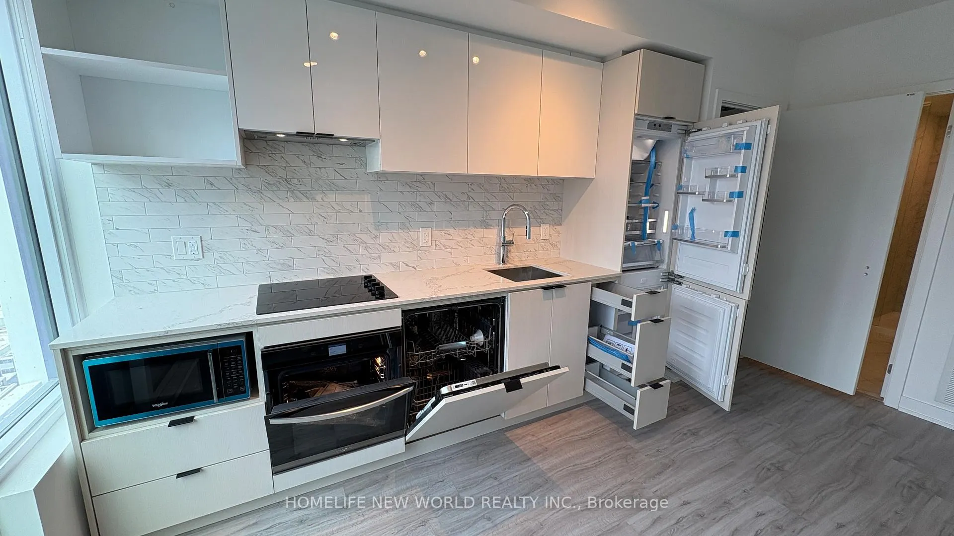 Photo 6 of Unit 2502, 252 Church Street, Toronto, Church-Yonge Corridor — HOMEH