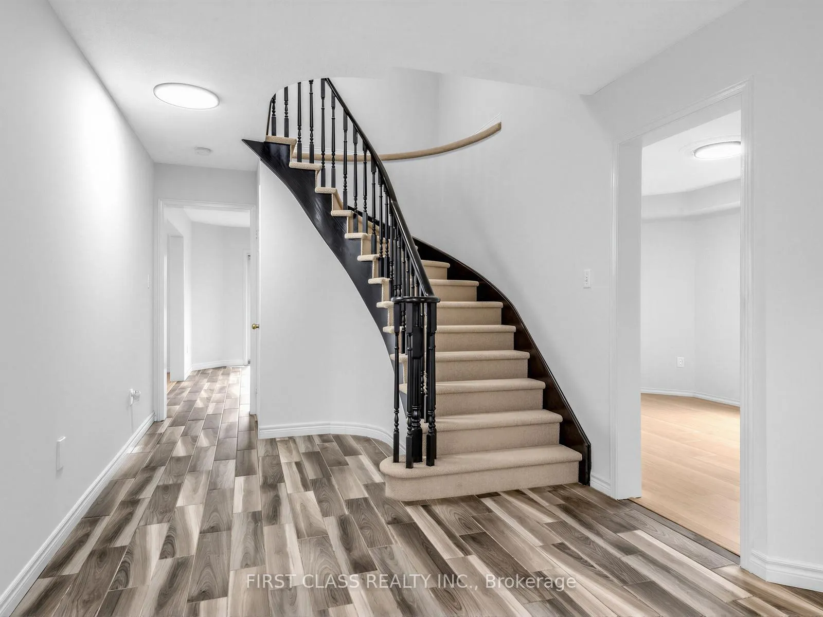 Photo 8 of 104 Chalmers Drive, Barrie, Painswick South — HOMEH