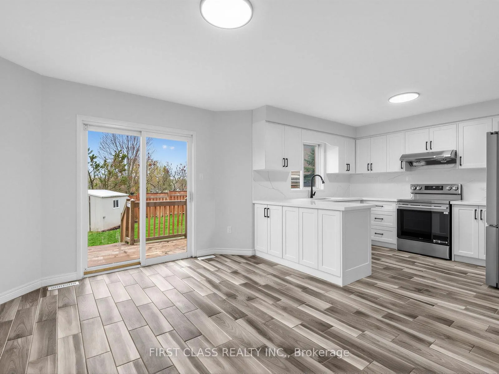 Photo 10 of 104 Chalmers Drive, Barrie, Painswick South — HOMEH