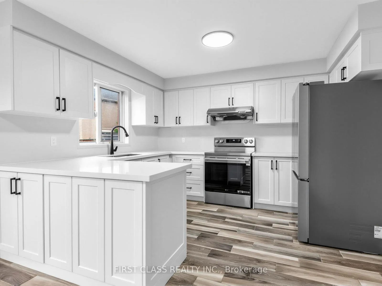Photo 13 of 104 Chalmers Drive, Barrie, Painswick South — HOMEH