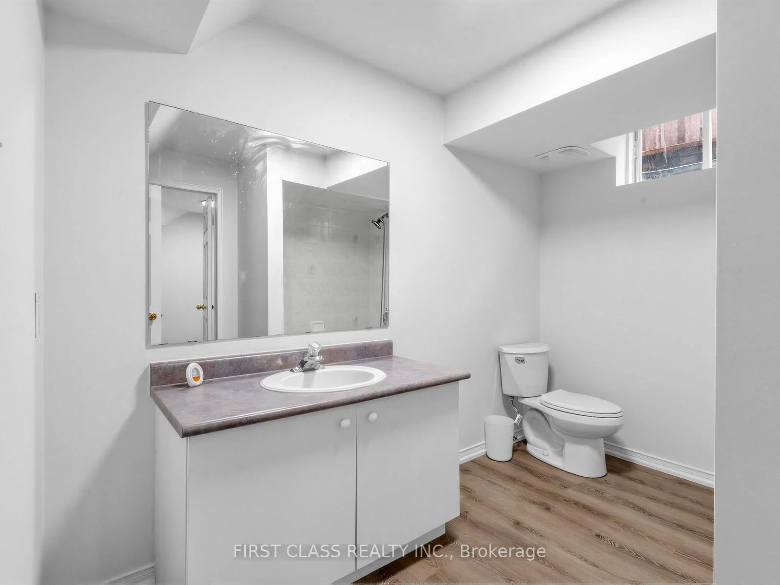 Photo 42 of 104 Chalmers Drive, Barrie, Painswick South — HOMEH