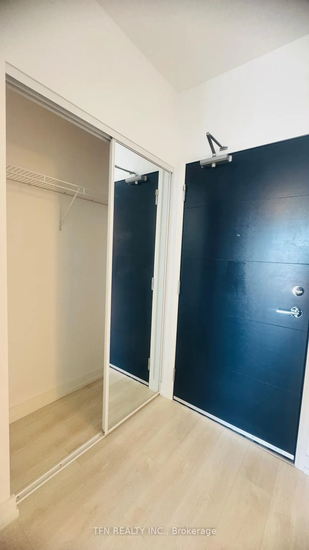 Photo 3 of Unit 1308, 75 James Street S, Hamilton, Corktown — HOMEH
