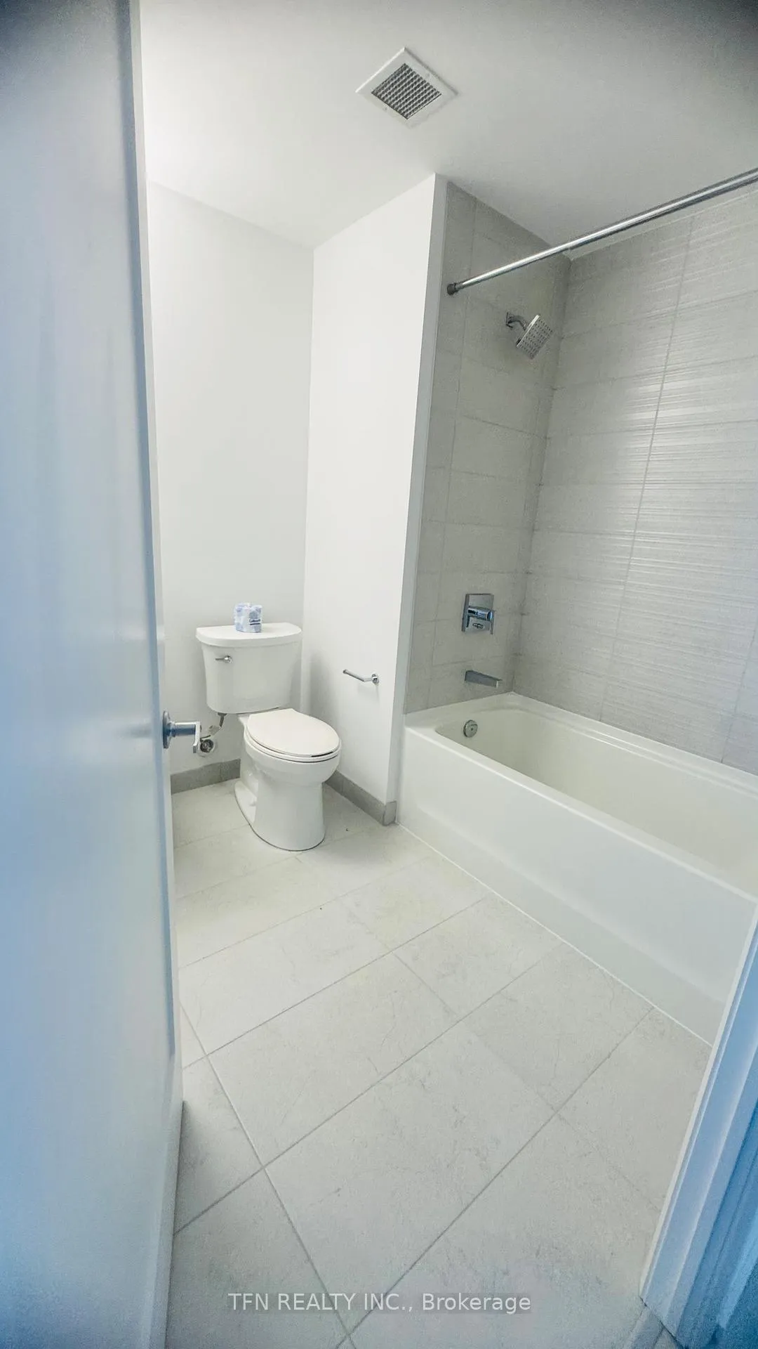 Photo 6 of Unit 1308, 75 James Street S, Hamilton, Corktown — HOMEH