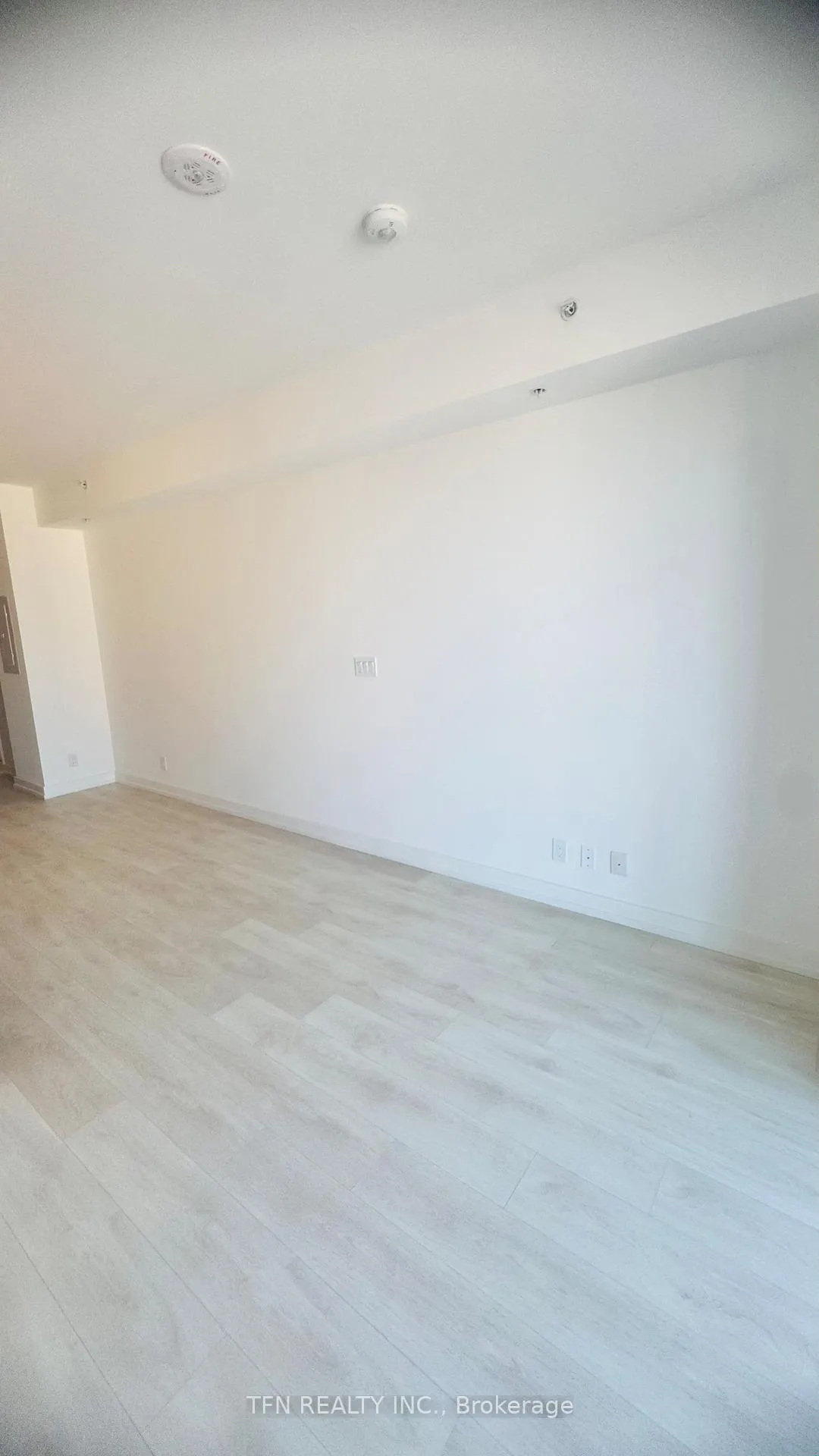 Photo 11 of Unit 1308, 75 James Street S, Hamilton, Corktown — HOMEH