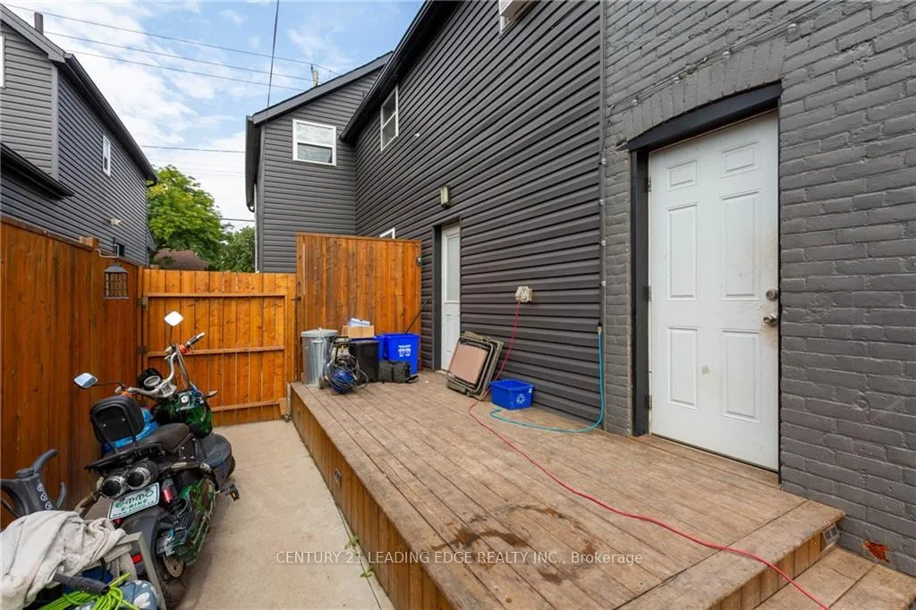Photo 3 of Unit B, 382 Cannon Street, Hamilton, Landsdale — HOMEH