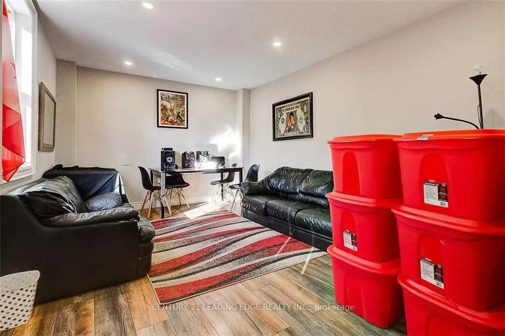 Photo 4 of Unit B, 382 Cannon Street, Hamilton, Landsdale — HOMEH