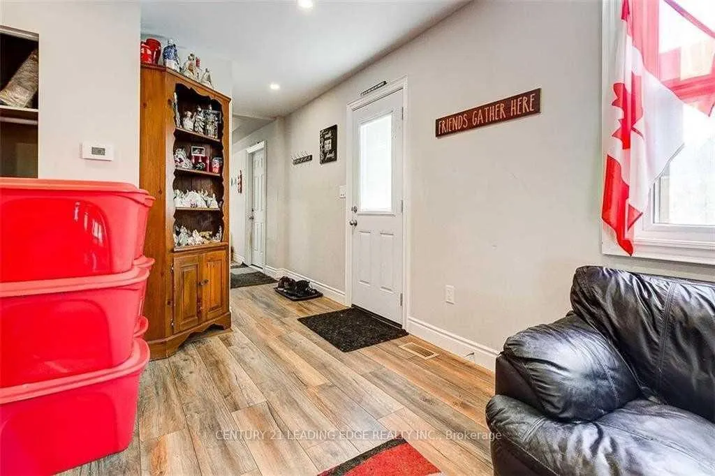 Photo 11 of Unit B, 382 Cannon Street, Hamilton, Landsdale — HOMEH