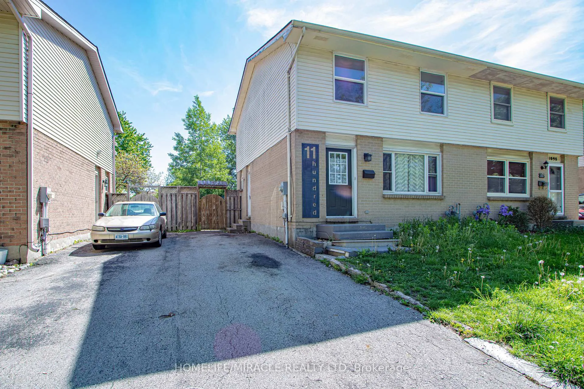 Photo 3 of 1100 Blanchard Road, London, North I — HOMEH