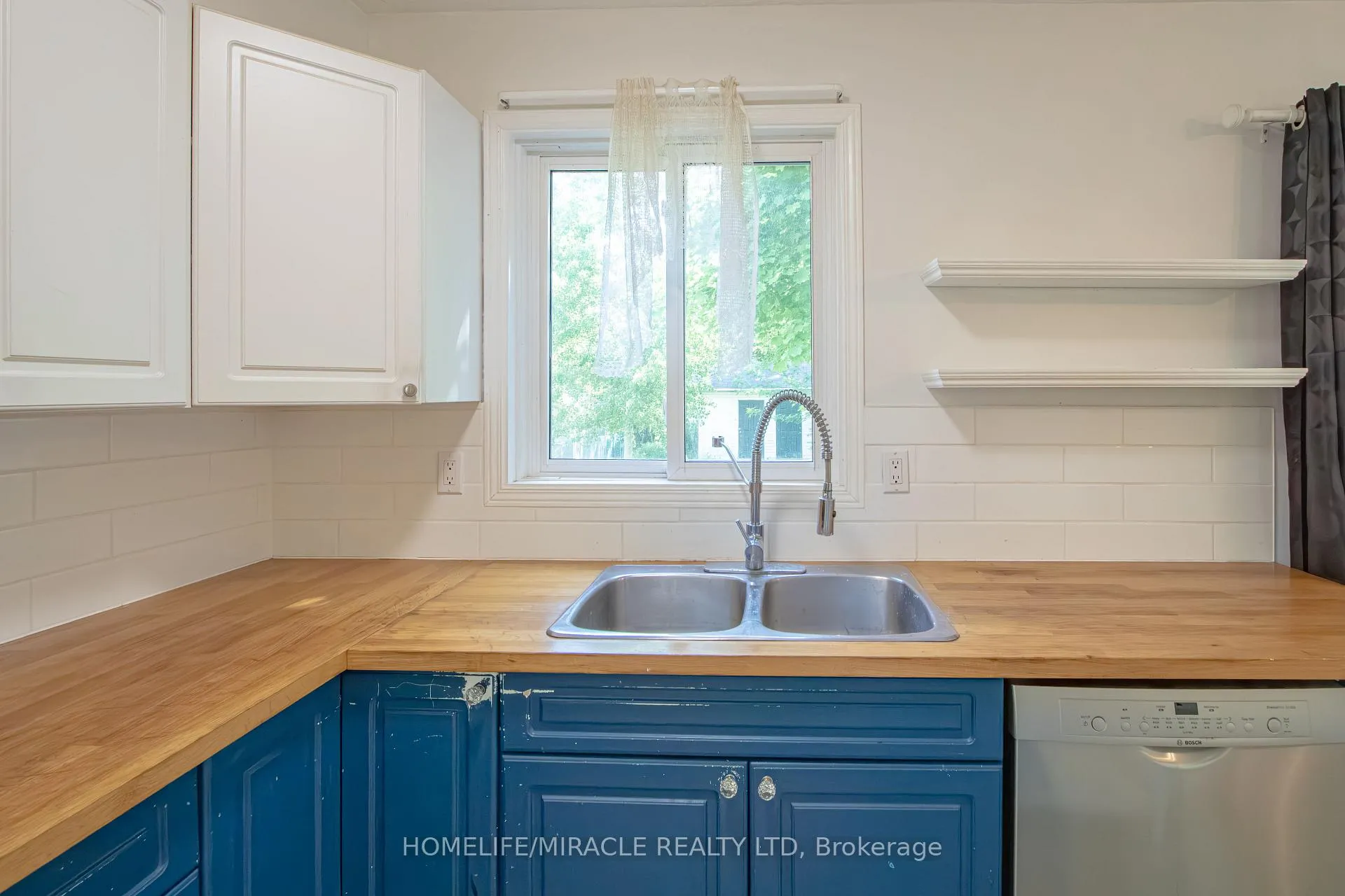 Photo 13 of 1100 Blanchard Road, London, North I — HOMEH