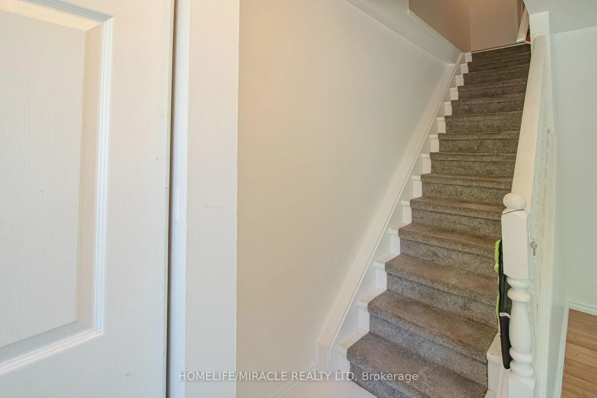 Photo 16 of 1100 Blanchard Road, London, North I — HOMEH