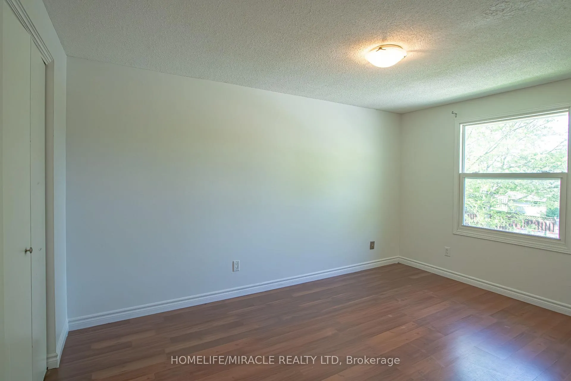 Photo 19 of 1100 Blanchard Road, London, North I — HOMEH