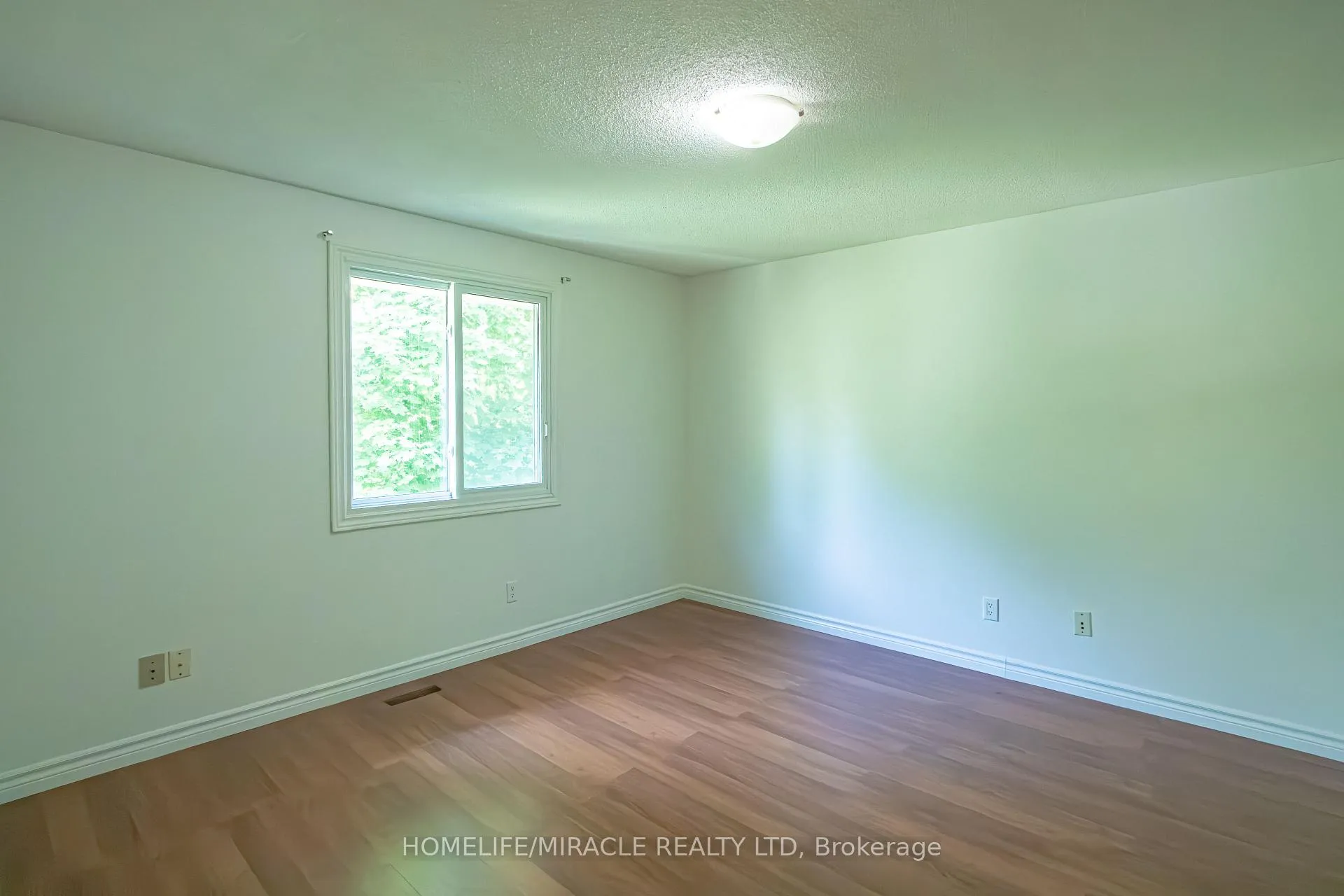 Photo 21 of 1100 Blanchard Road, London, North I — HOMEH
