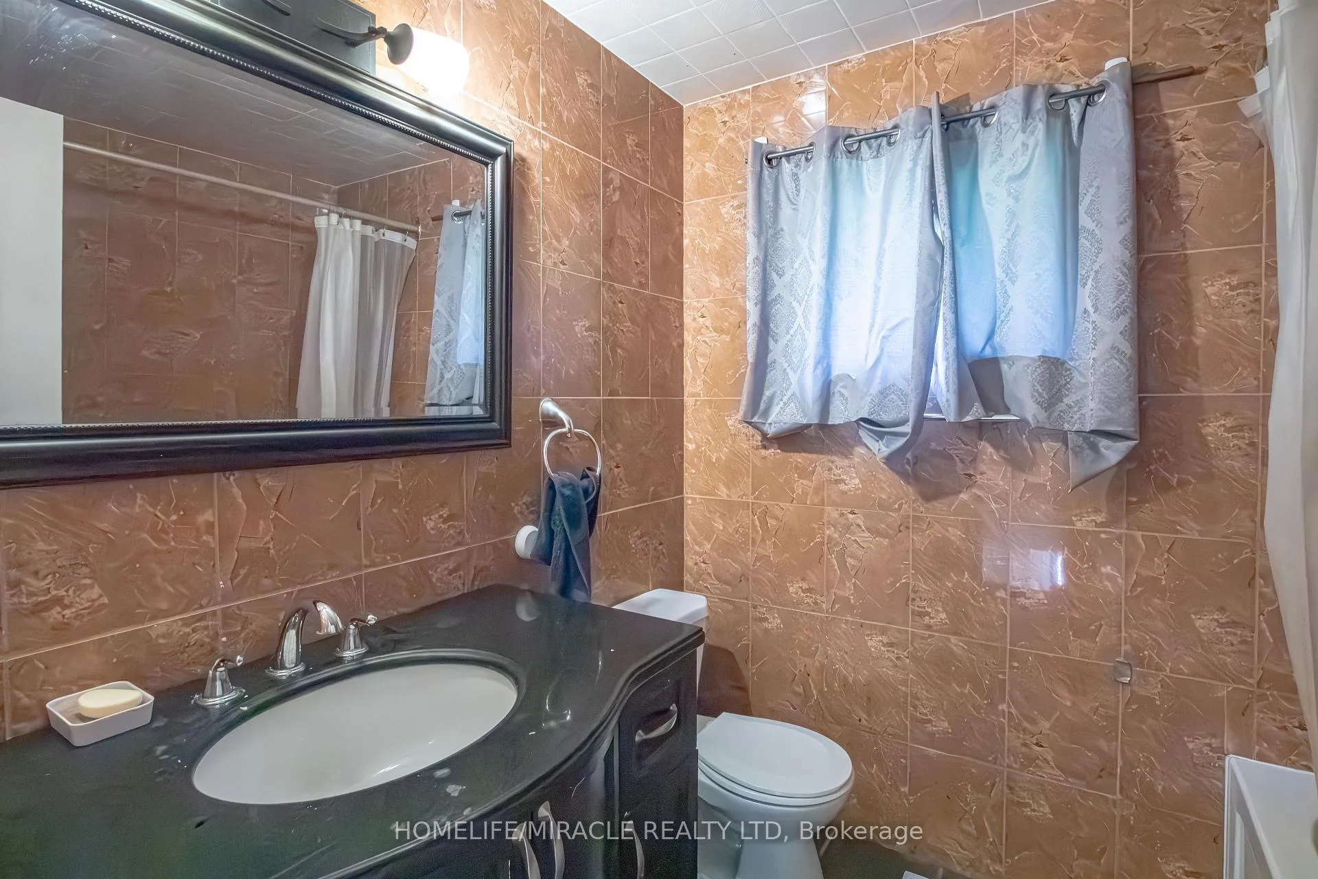 Photo 23 of 1100 Blanchard Road, London, North I — HOMEH