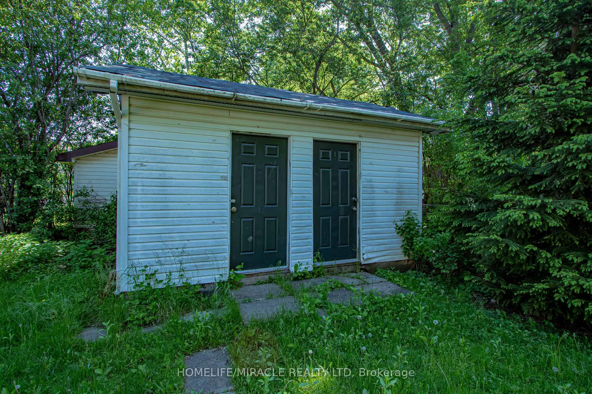 Photo 33 of 1100 Blanchard Road, London, North I — HOMEH