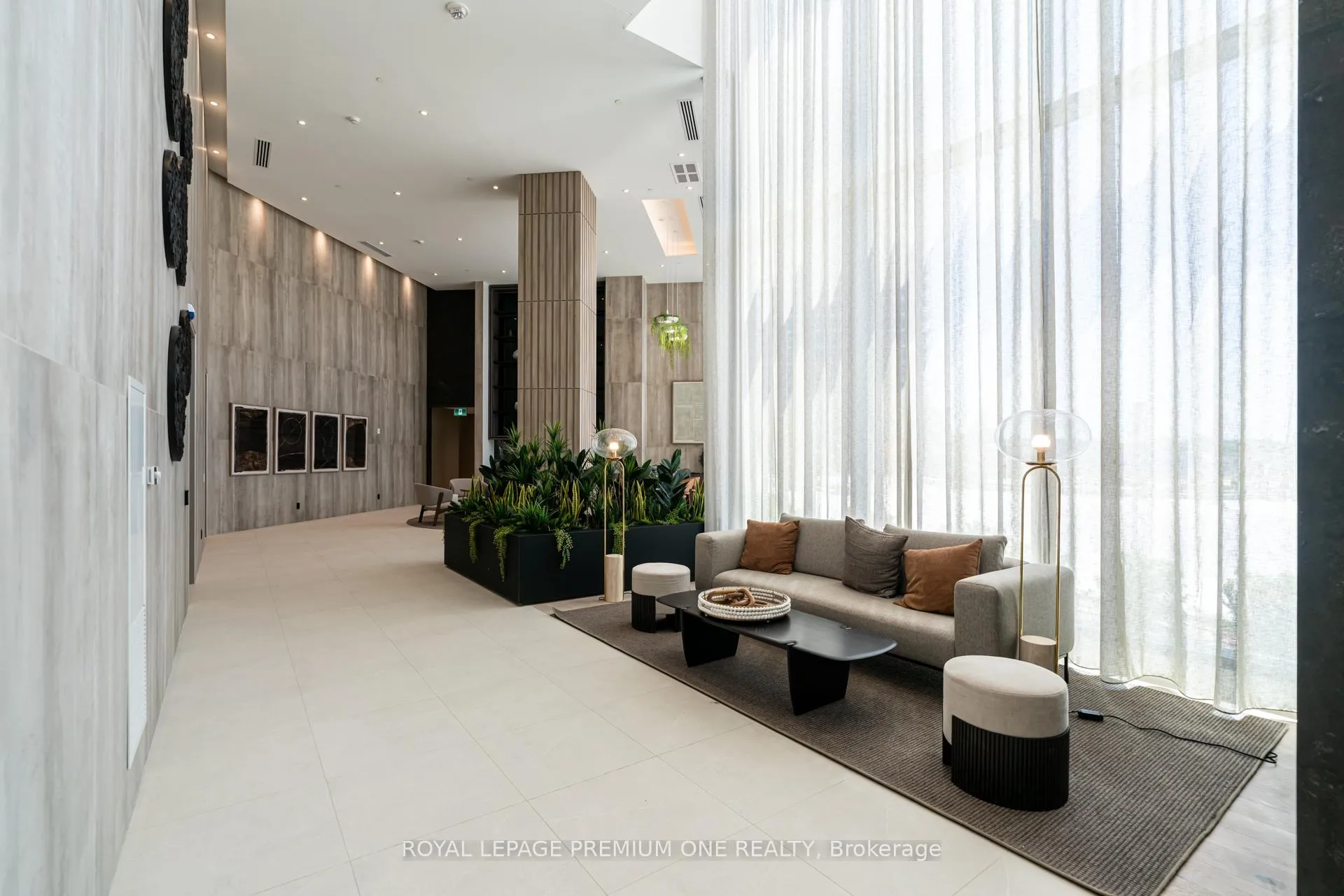 Photo 5 of Unit 318, 10 Flavelle Trail, Vaughan, Steeles West Industrial — HOMEH