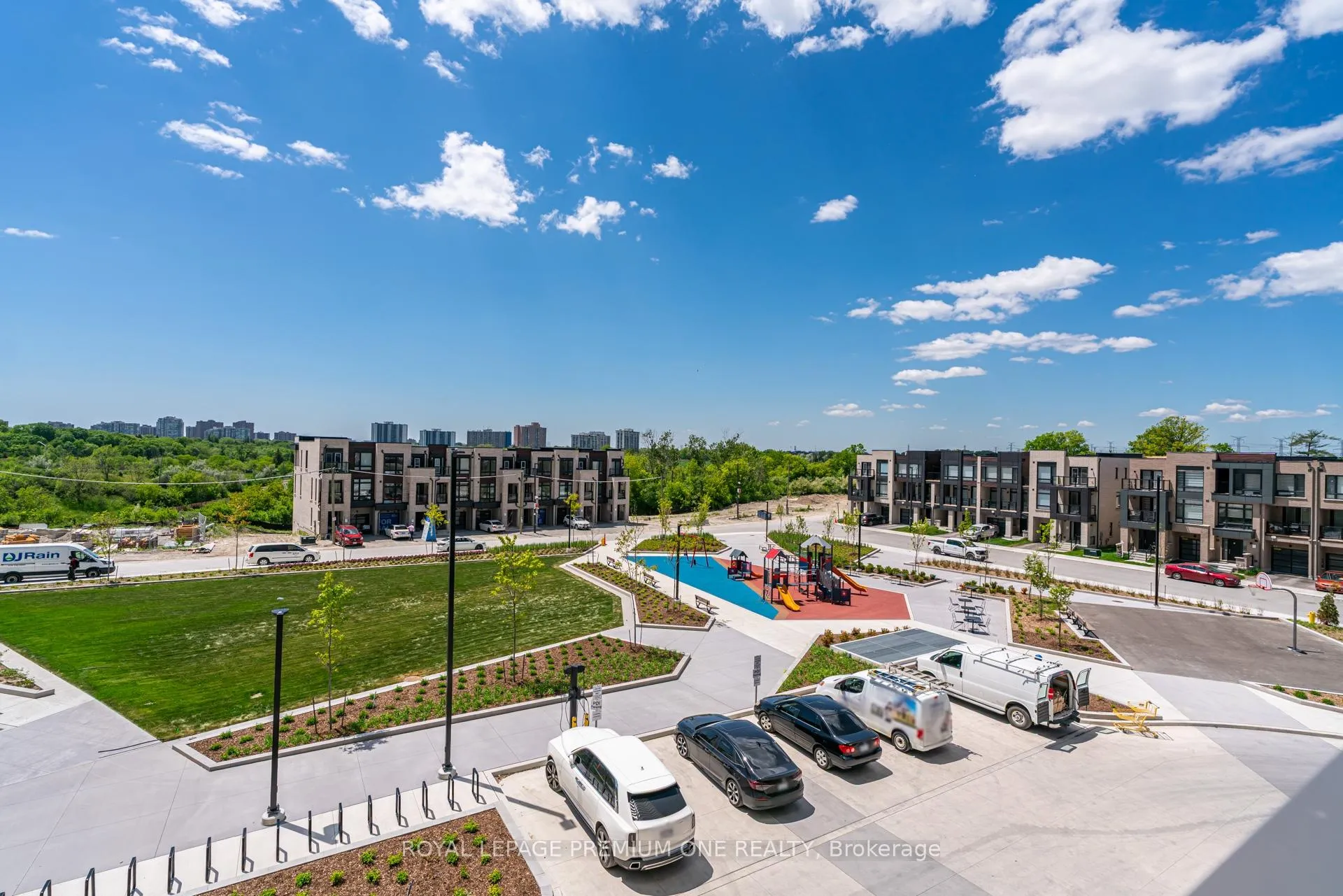 Photo 30 of Unit 318, 10 Flavelle Trail, Vaughan, Steeles West Industrial — HOMEH