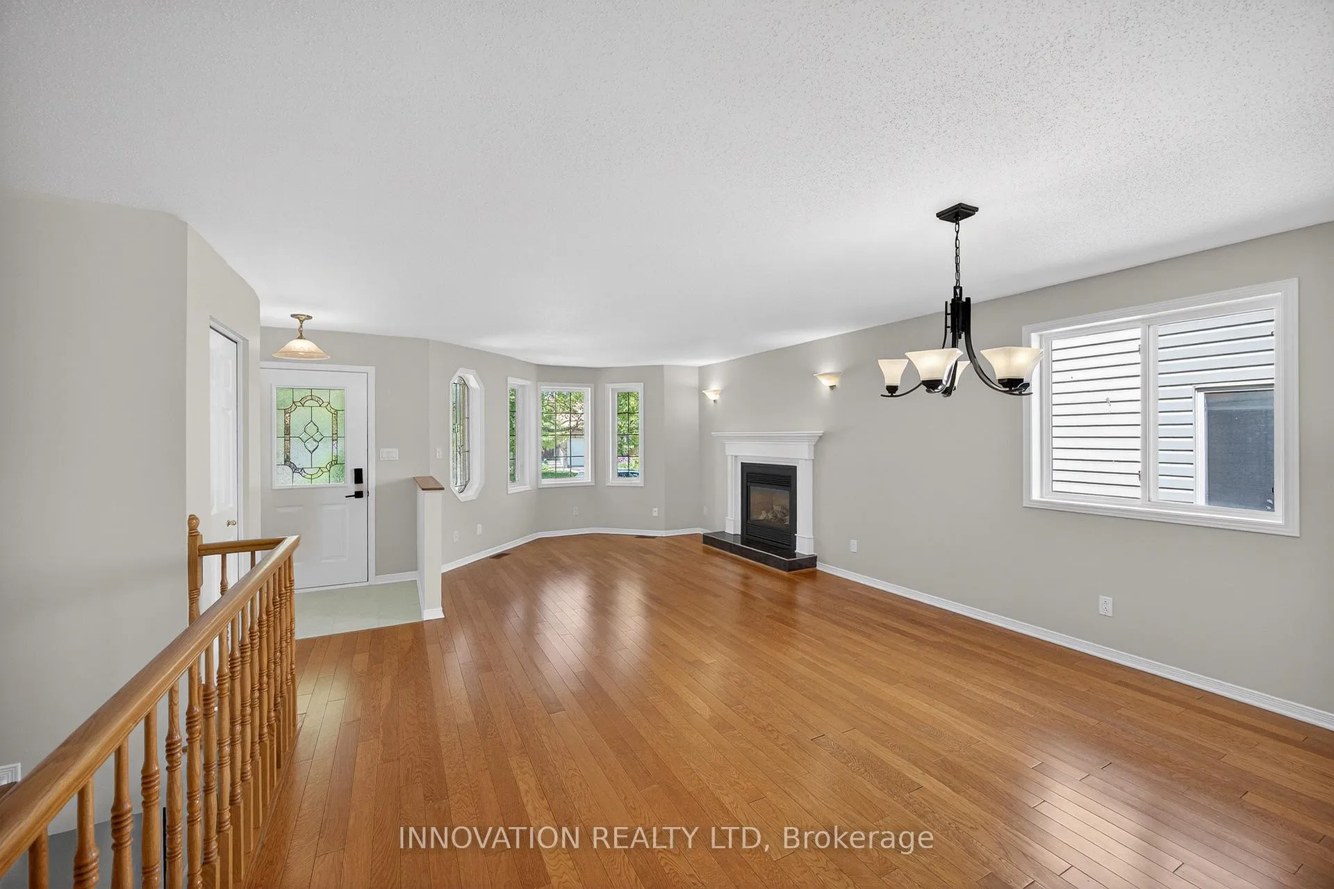 Photo 5 of 407 Flora Street, Carleton Place — HOMEH
