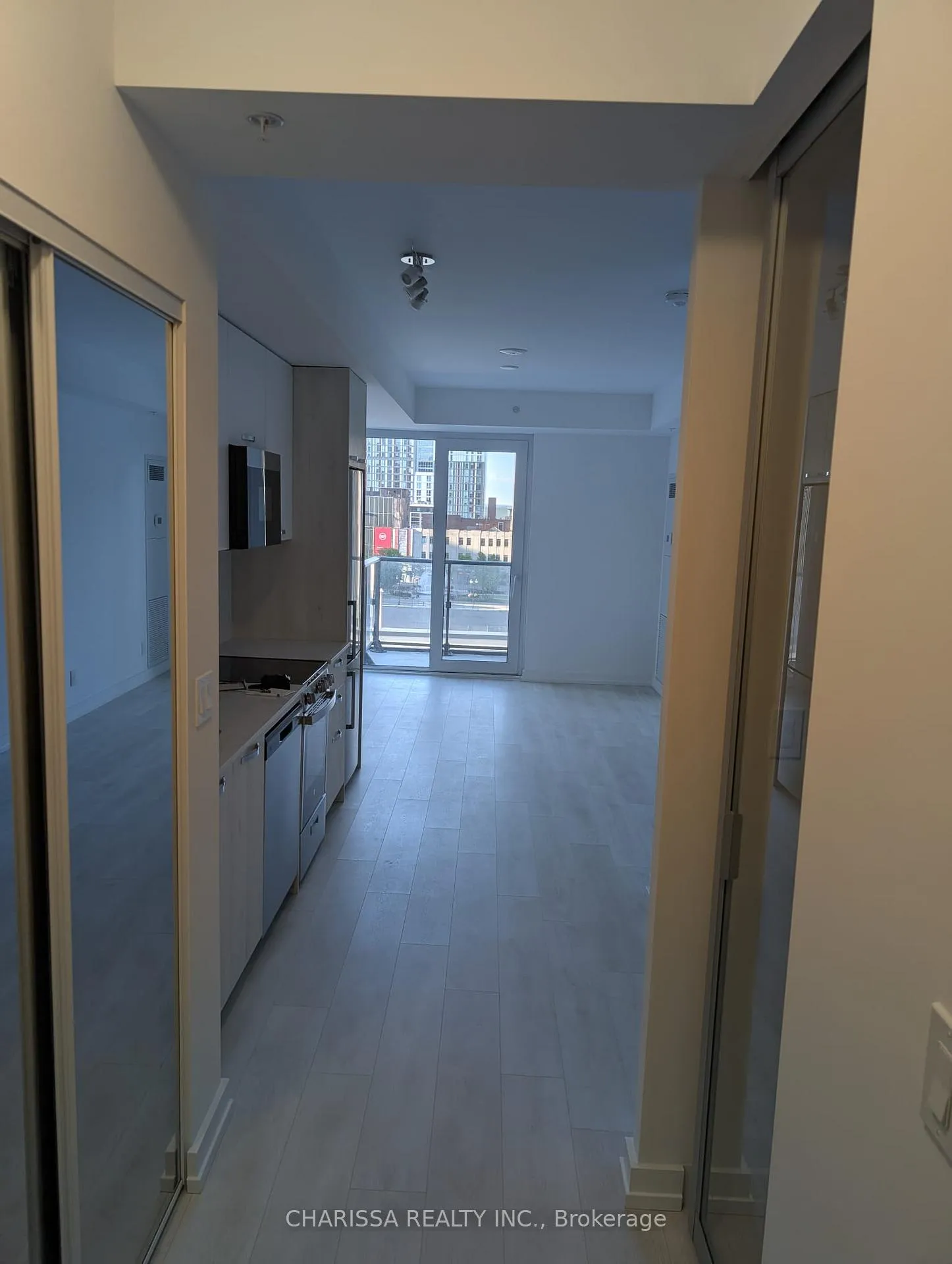 Photo 3 of Unit 612, 75 James Street S, Hamilton, Corktown — HOMEH