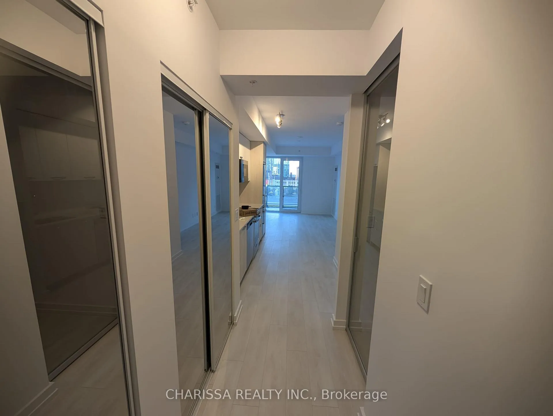 Photo 7 of Unit 612, 75 James Street S, Hamilton, Corktown — HOMEH