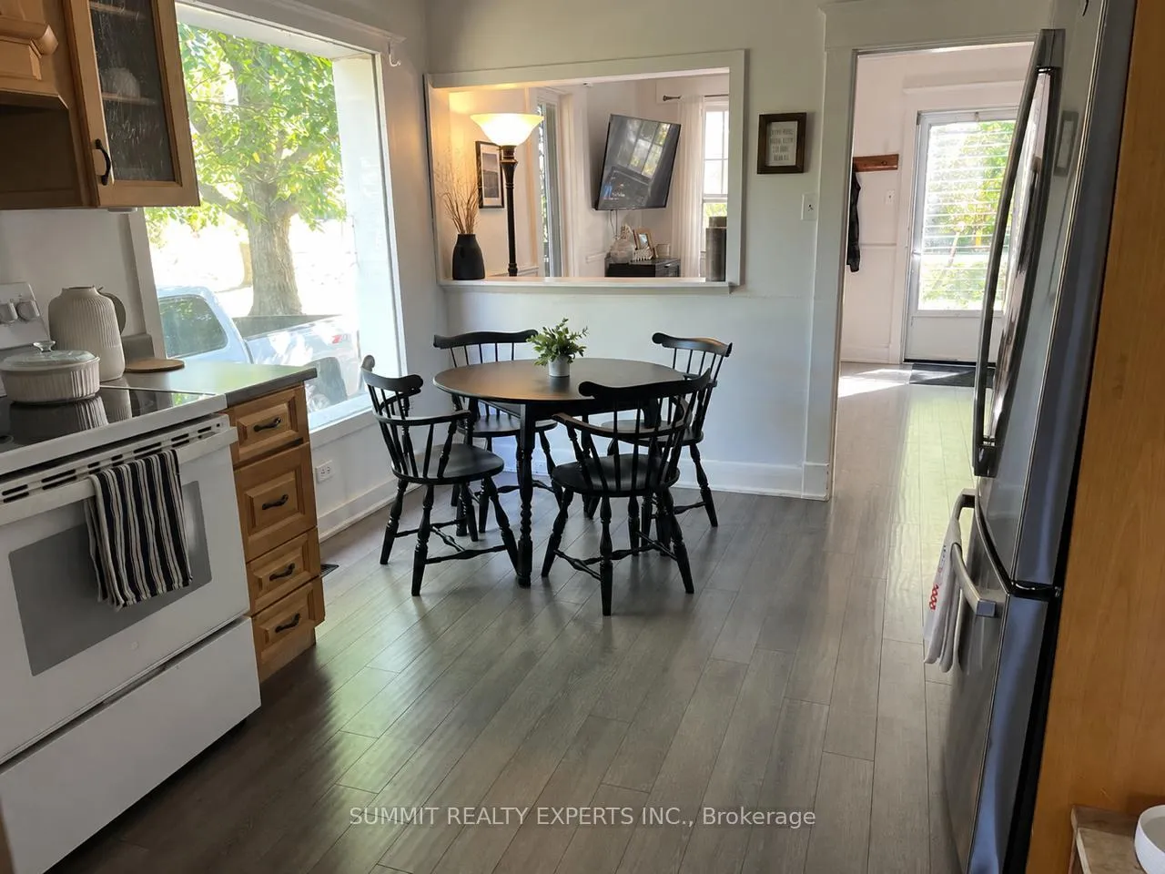 Photo 4 of 2798 Dingman Drive, London, South ZZ — HOMEH