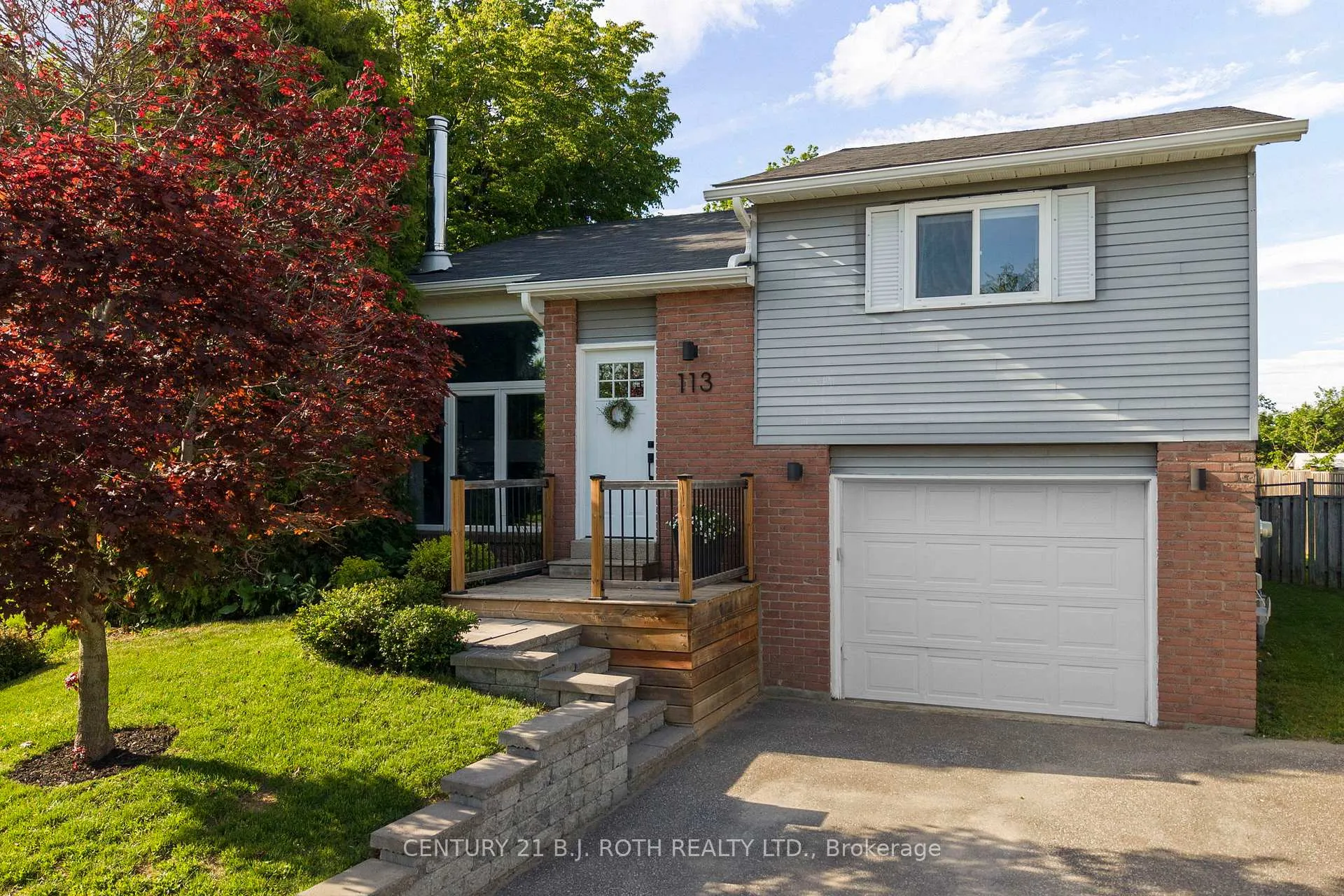 Photo 2 of 113 Hickling Trail, Barrie, Grove East — HOMEH