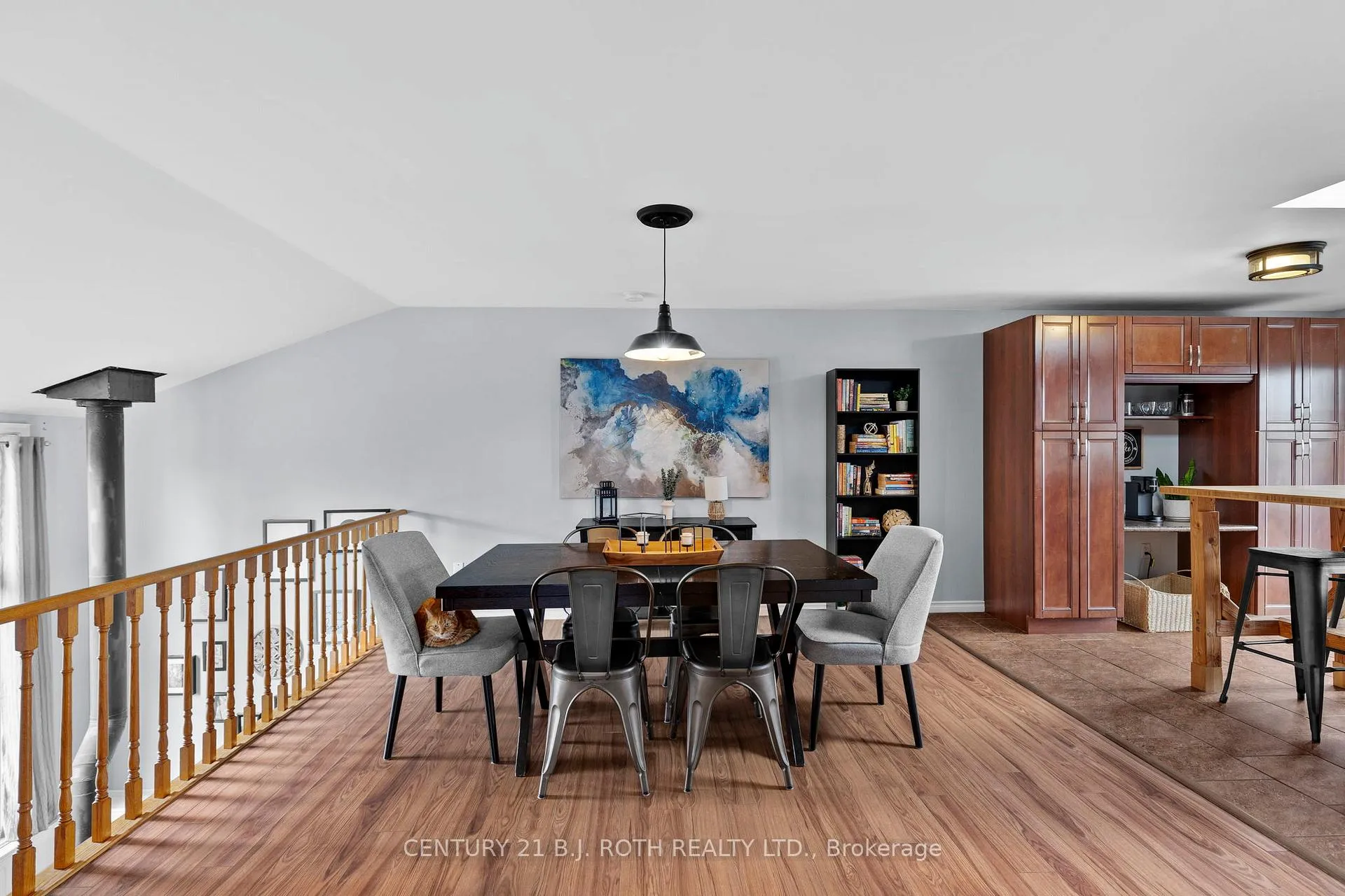 Photo 3 of 113 Hickling Trail, Barrie, Grove East — HOMEH