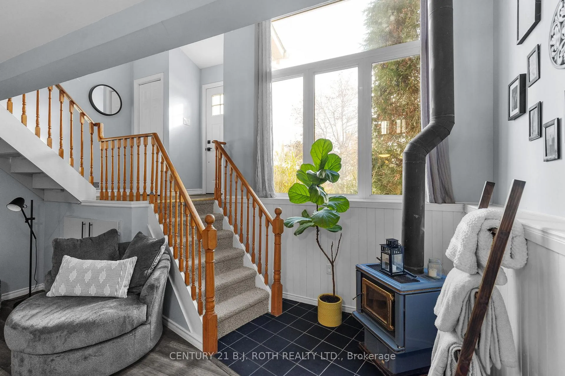 Photo 13 of 113 Hickling Trail, Barrie, Grove East — HOMEH
