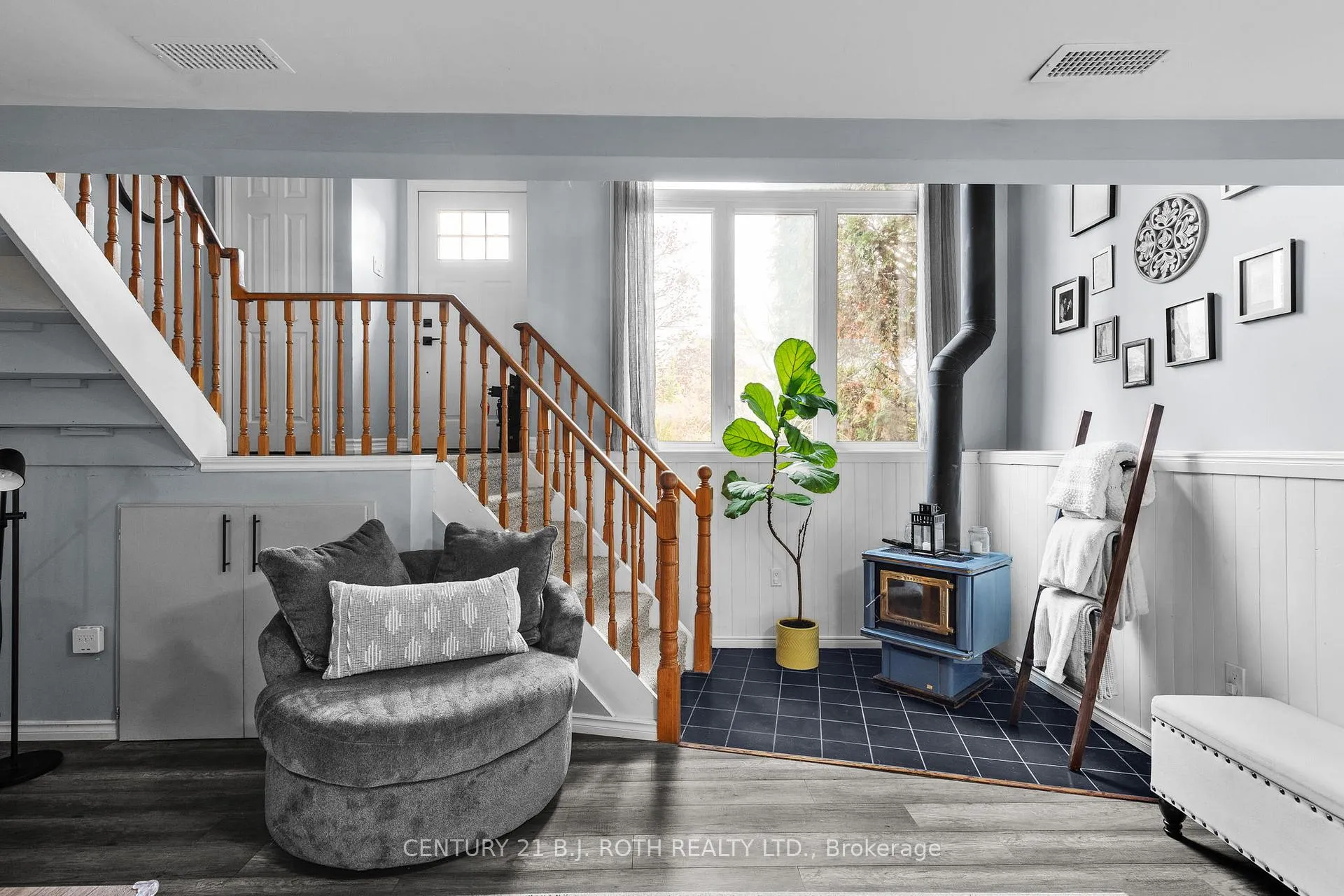 Photo 14 of 113 Hickling Trail, Barrie, Grove East — HOMEH