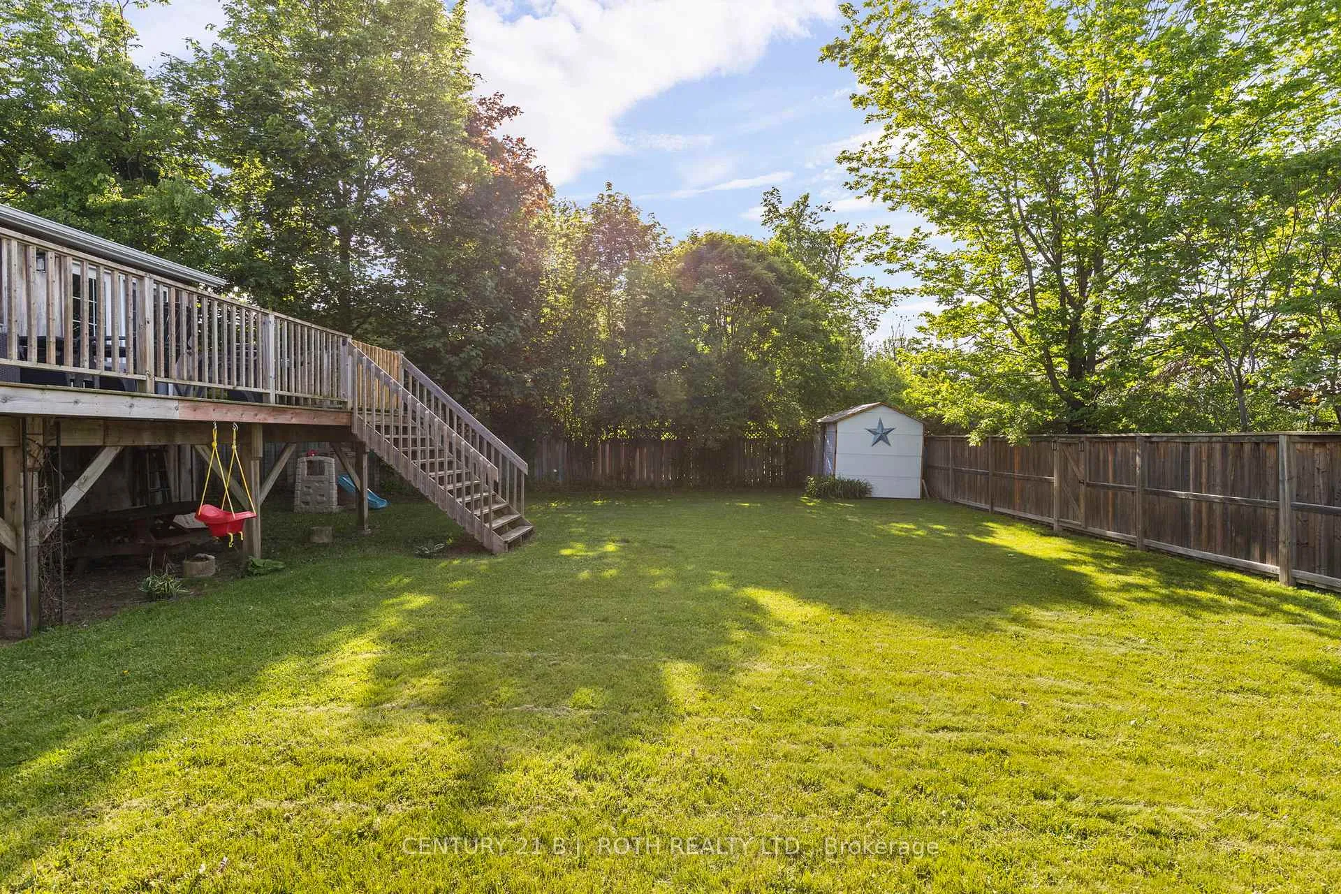 Photo 21 of 113 Hickling Trail, Barrie, Grove East — HOMEH