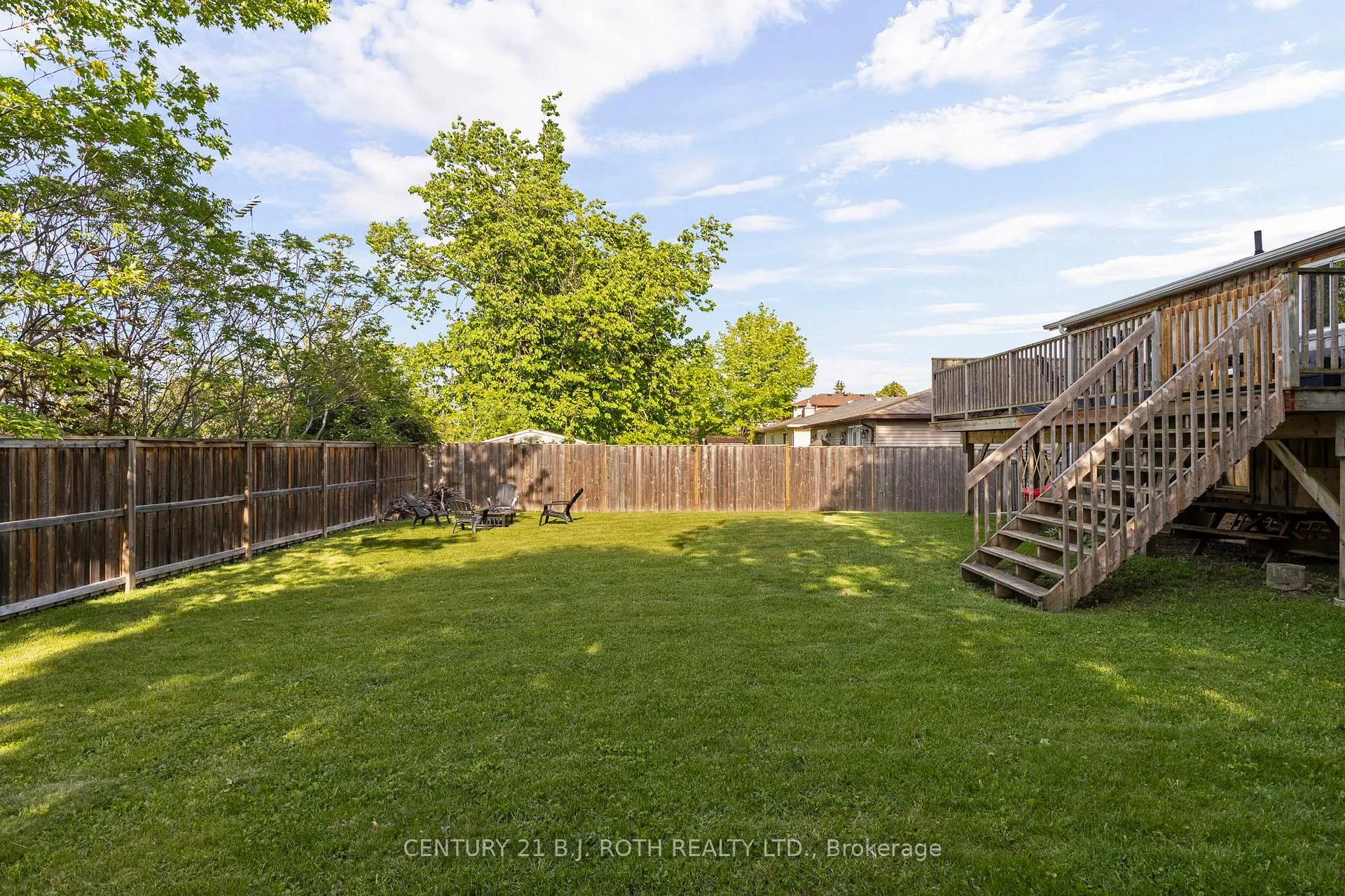 Photo 23 of 113 Hickling Trail, Barrie, Grove East — HOMEH