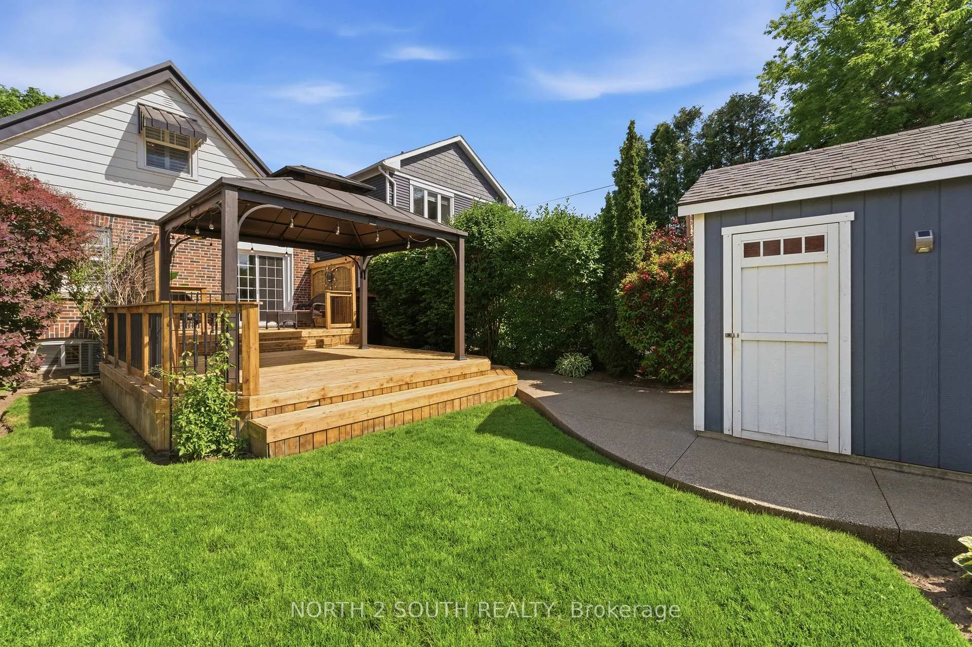 Photo 30 of 212 Wexford Avenue S, Hamilton, Delta — HOMEH
