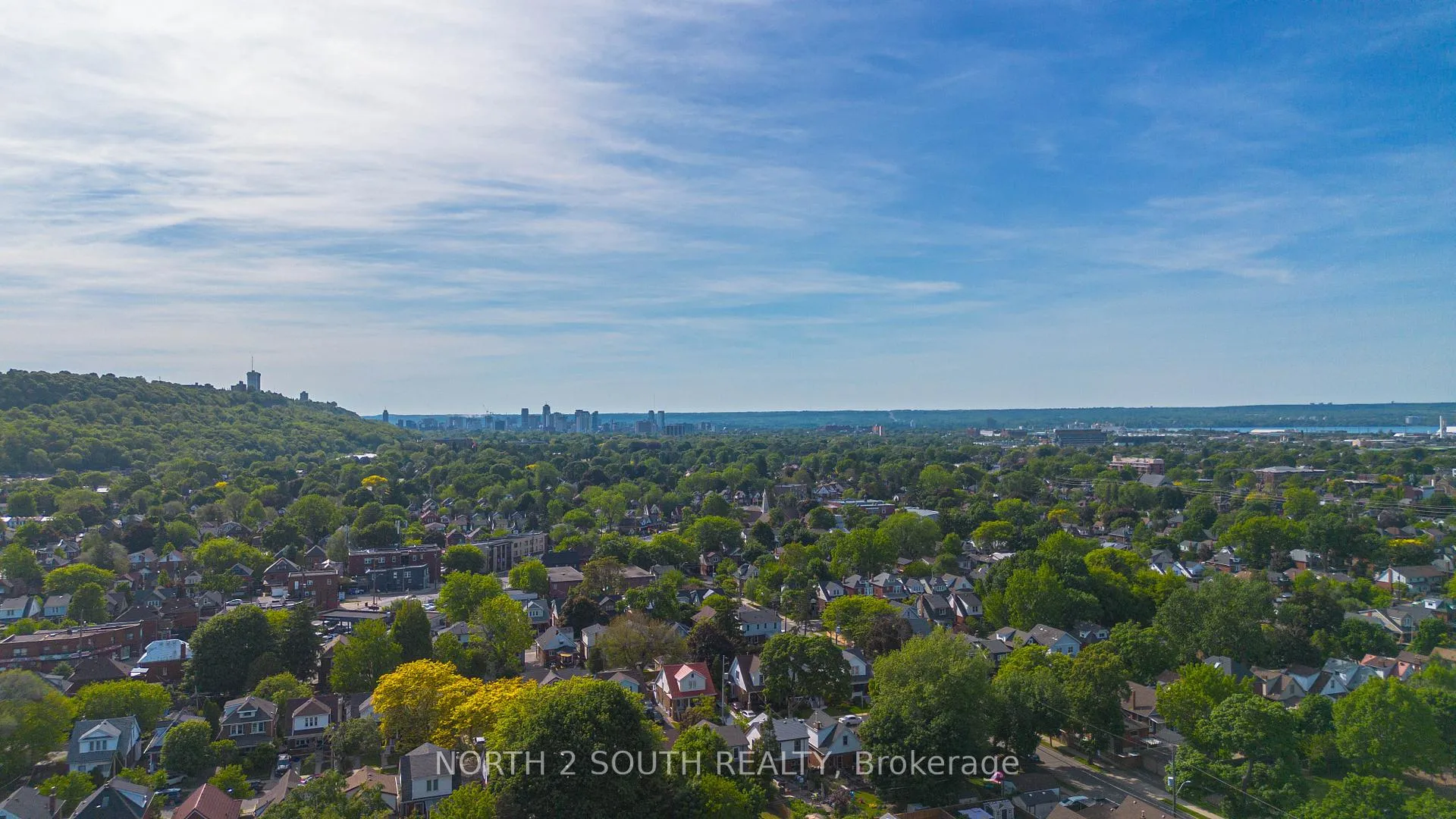 Photo 36 of 212 Wexford Avenue S, Hamilton, Delta — HOMEH