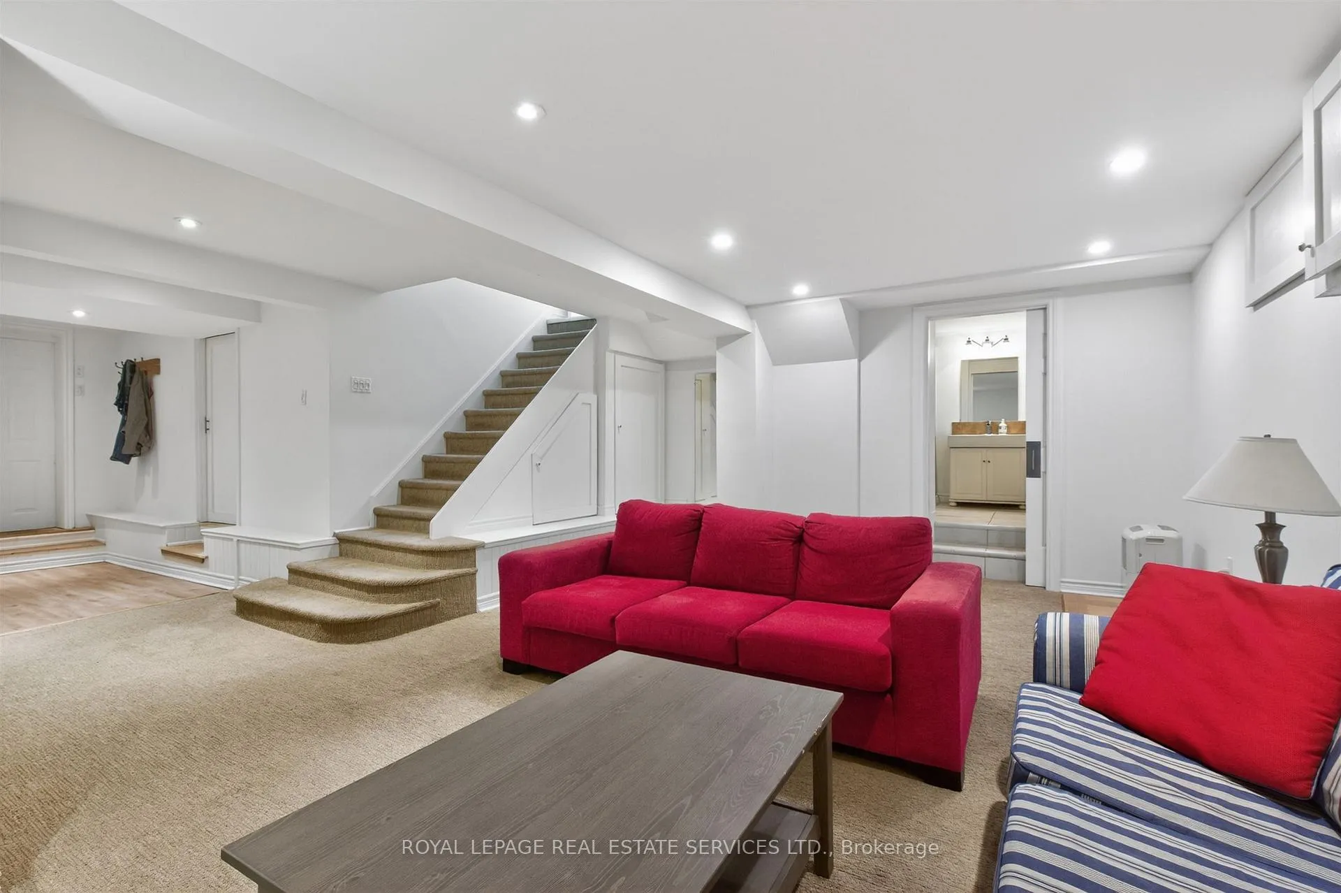 Photo 31 of 42 Humbercrest Boulevard, Toronto, Lambton Baby Point — HOMEH