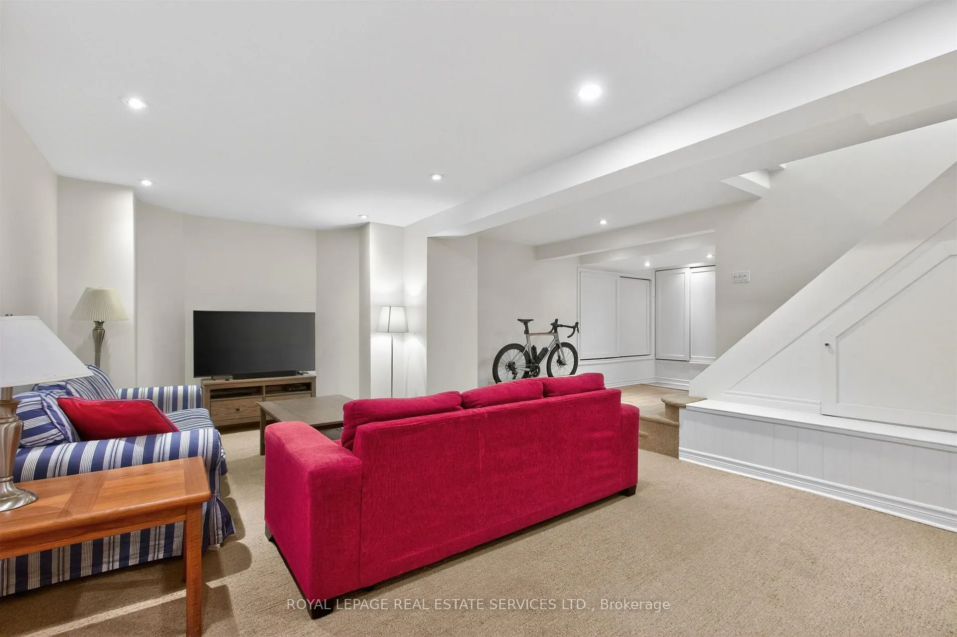 Photo 33 of 42 Humbercrest Boulevard, Toronto, Lambton Baby Point — HOMEH