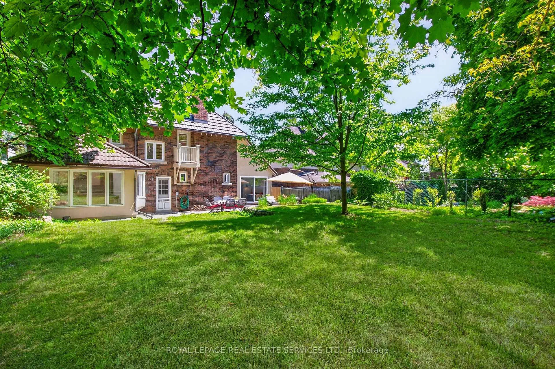 Photo 37 of 42 Humbercrest Boulevard, Toronto, Lambton Baby Point — HOMEH